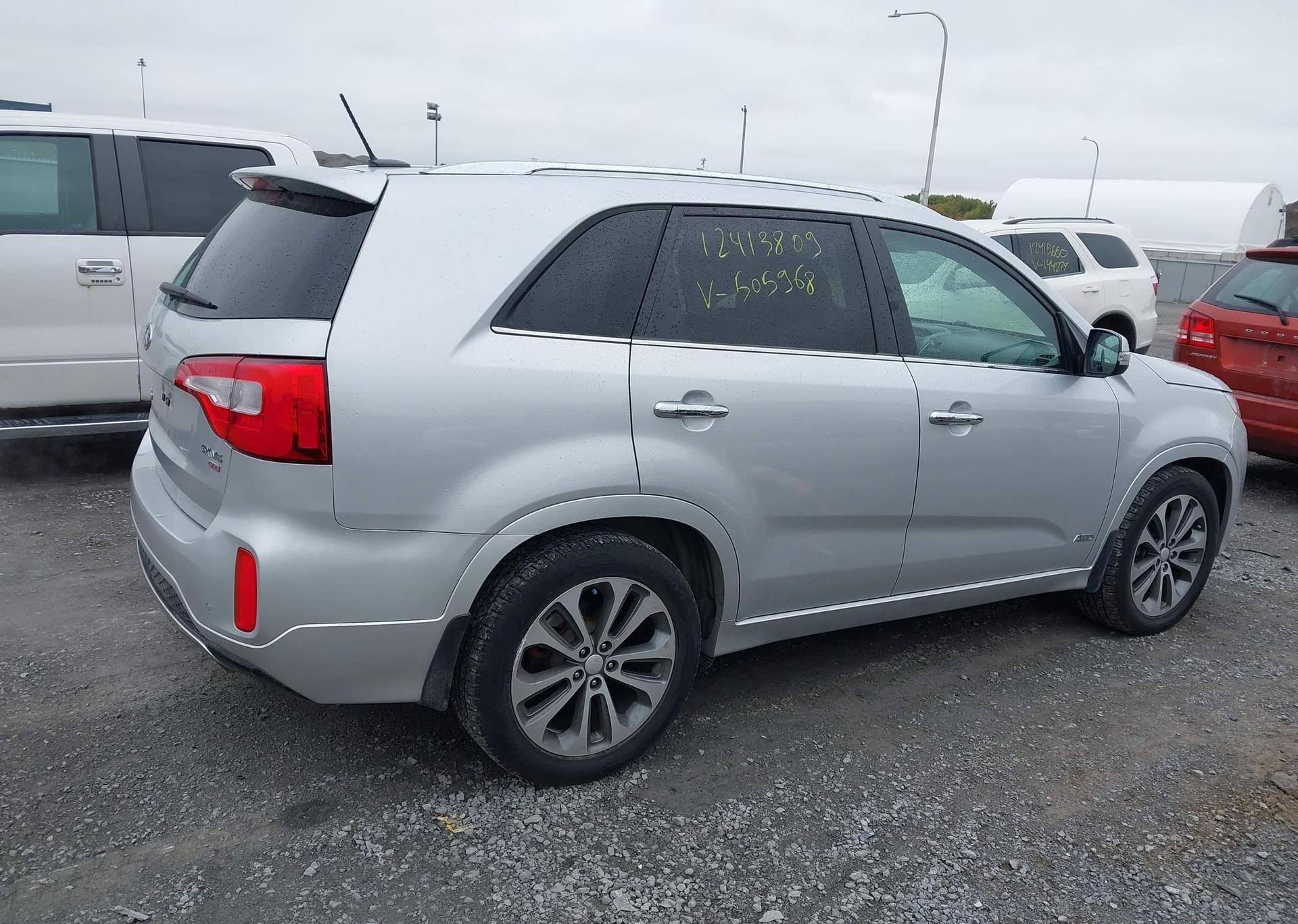 2014 KIA SORENTO