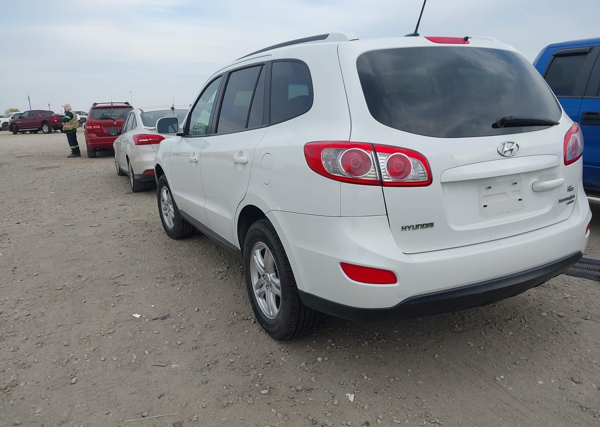 2010 HYUNDAI SANTA FE GL 3.5