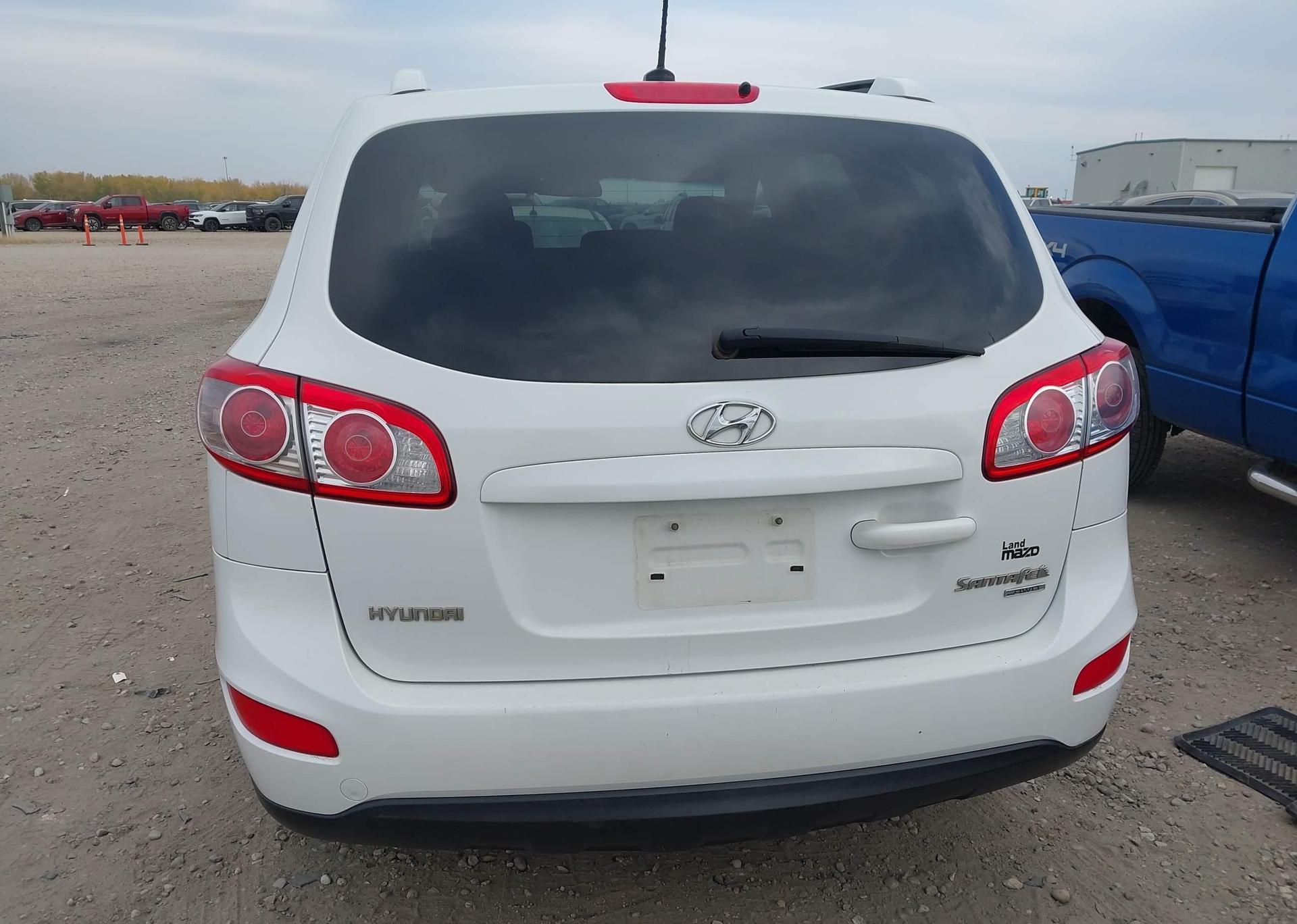 2010 HYUNDAI SANTA FE GL 3.5