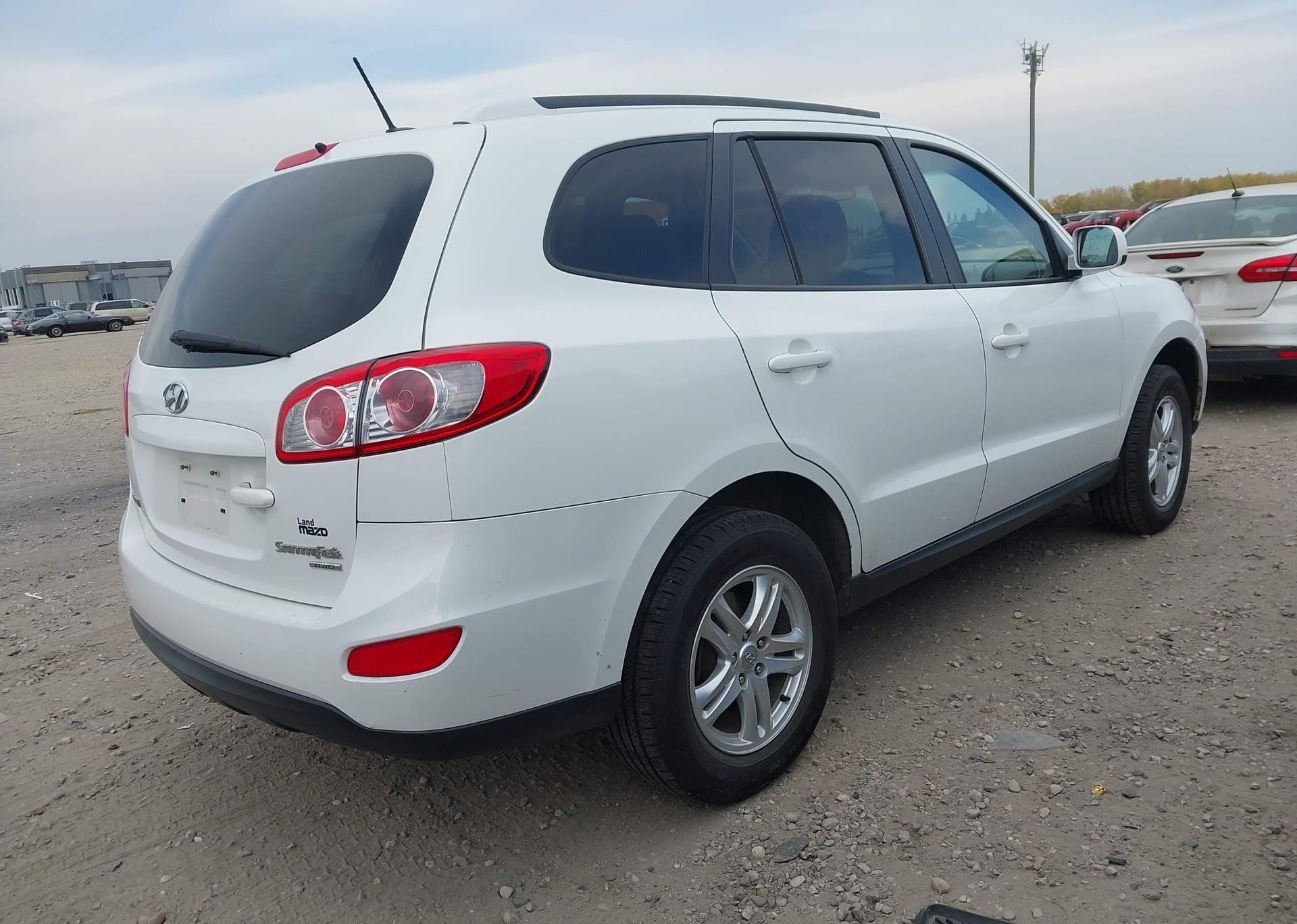 2010 HYUNDAI SANTA FE GL 3.5