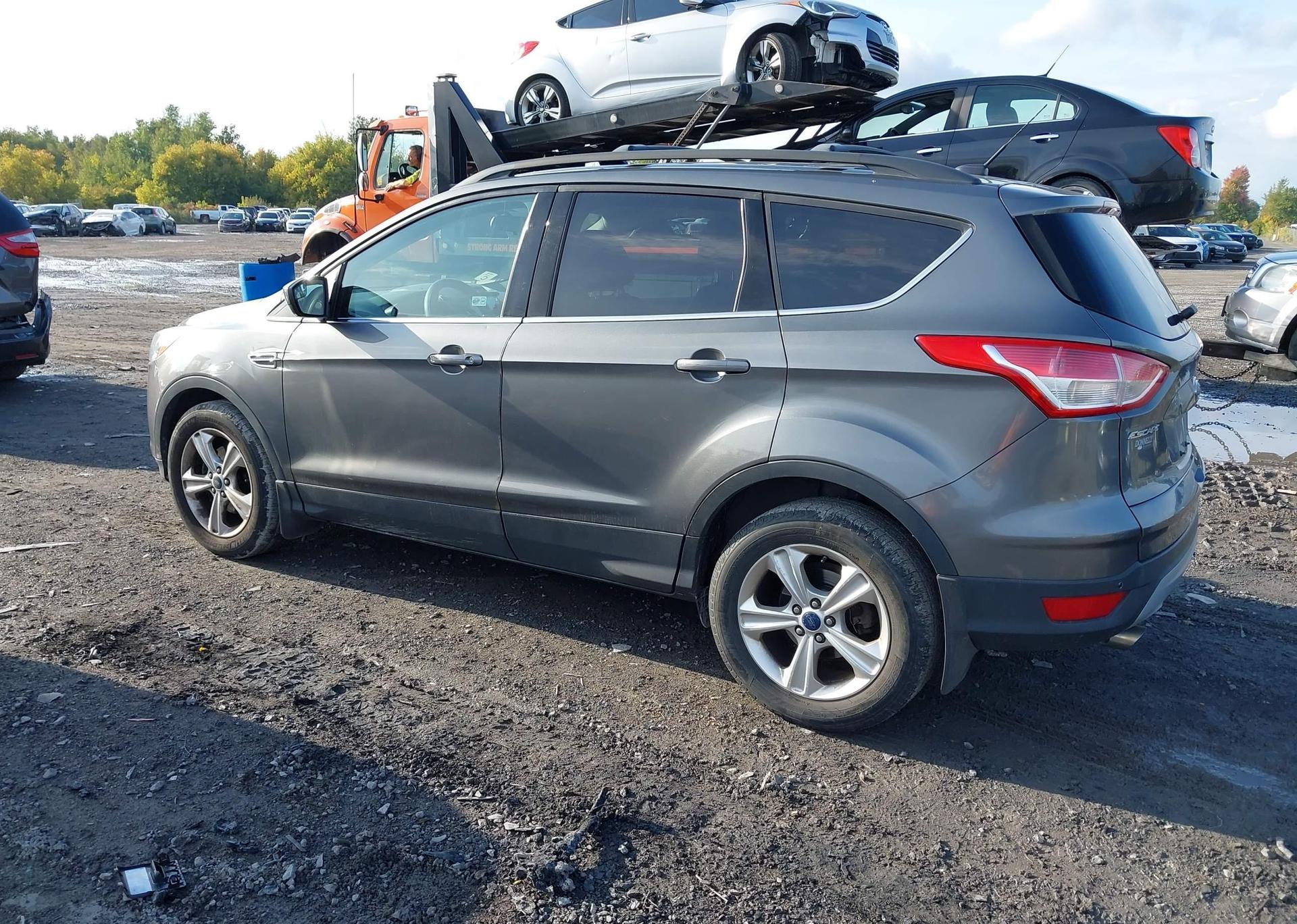 2014 FORD ESCAPE SE