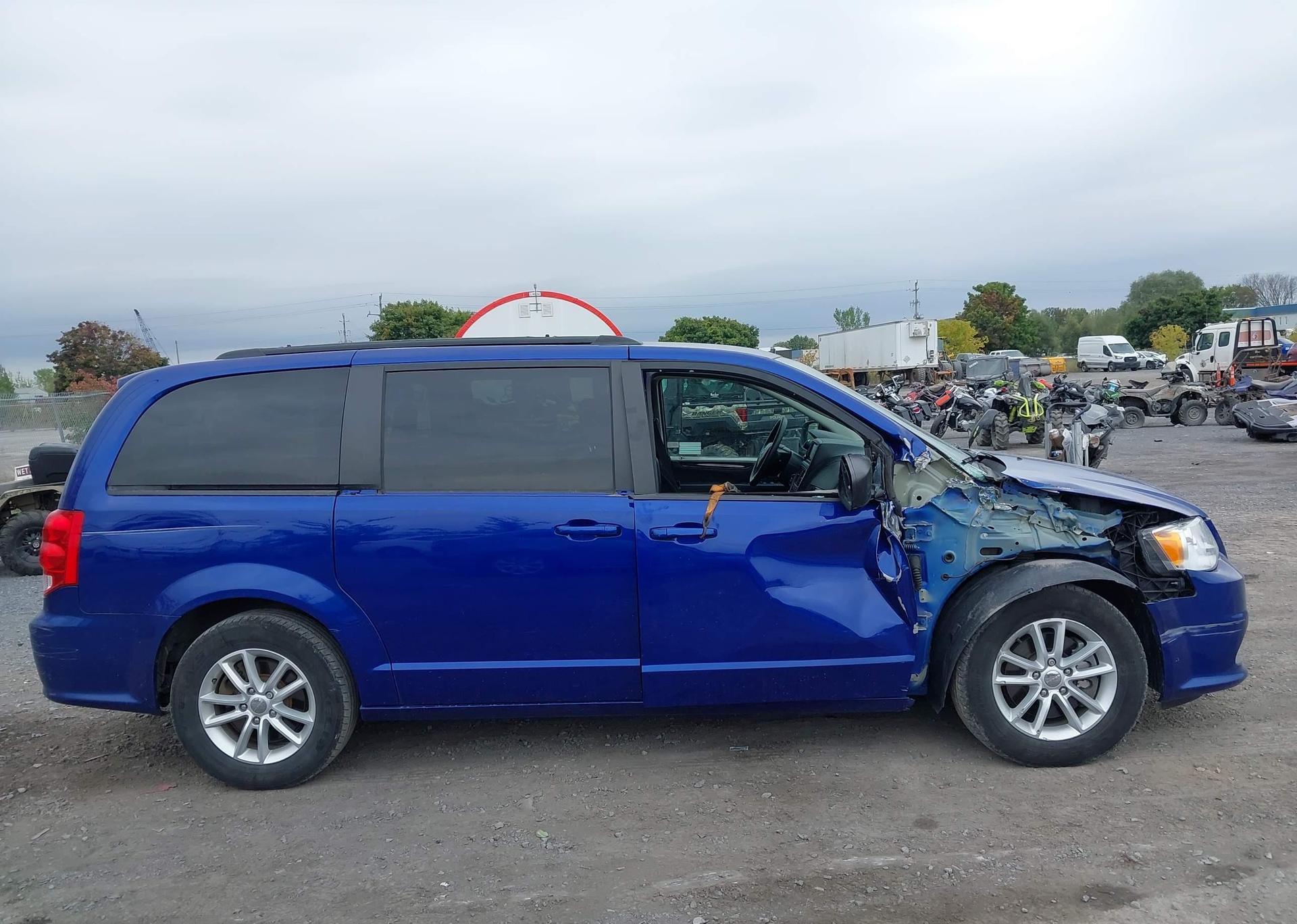 2019 DODGE GRAND CARAVAN SE