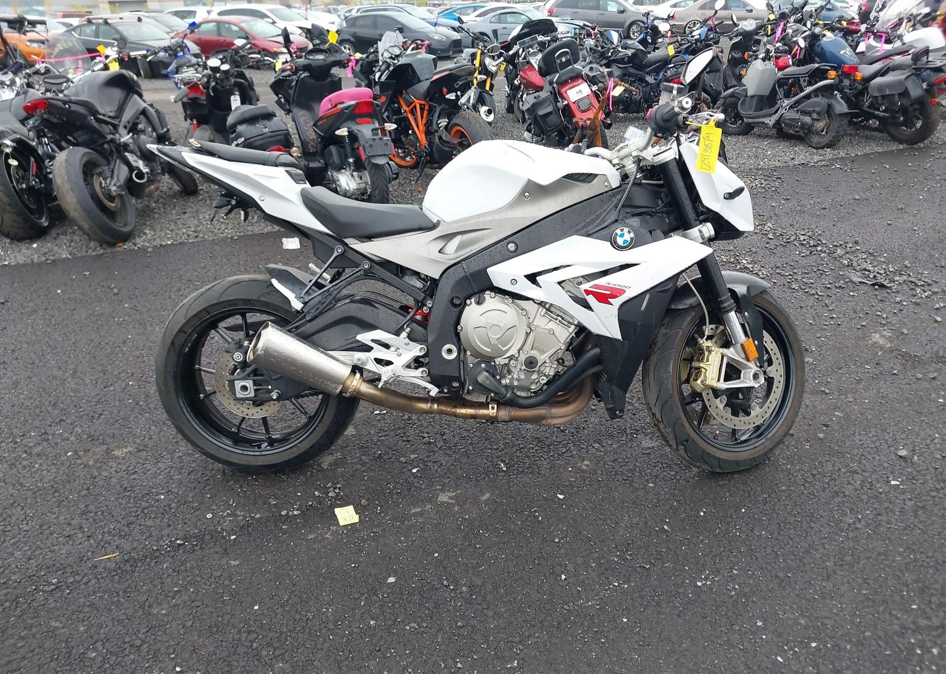 2014 BMW S 1000 R