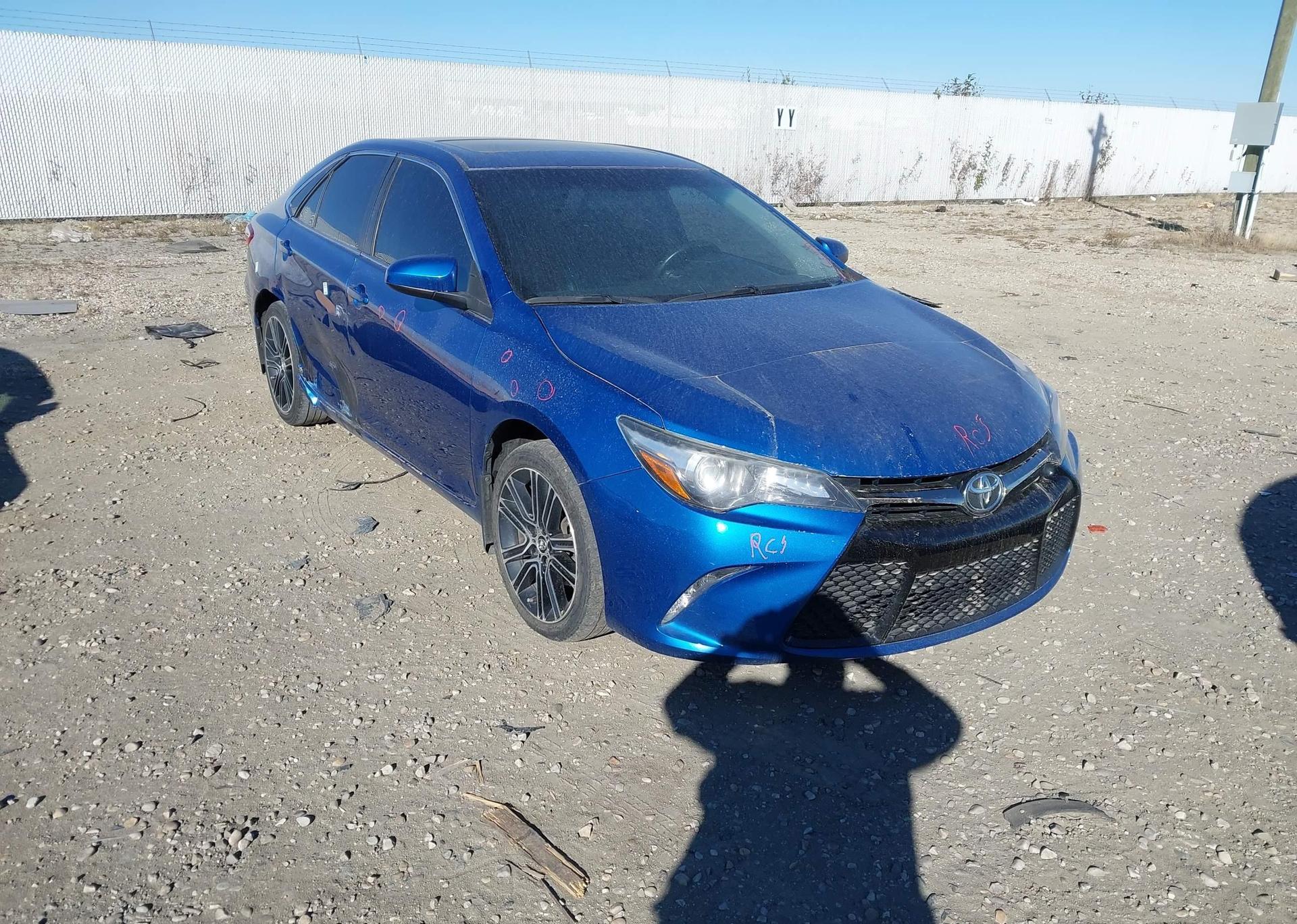 2016 TOYOTA CAMRY XSE