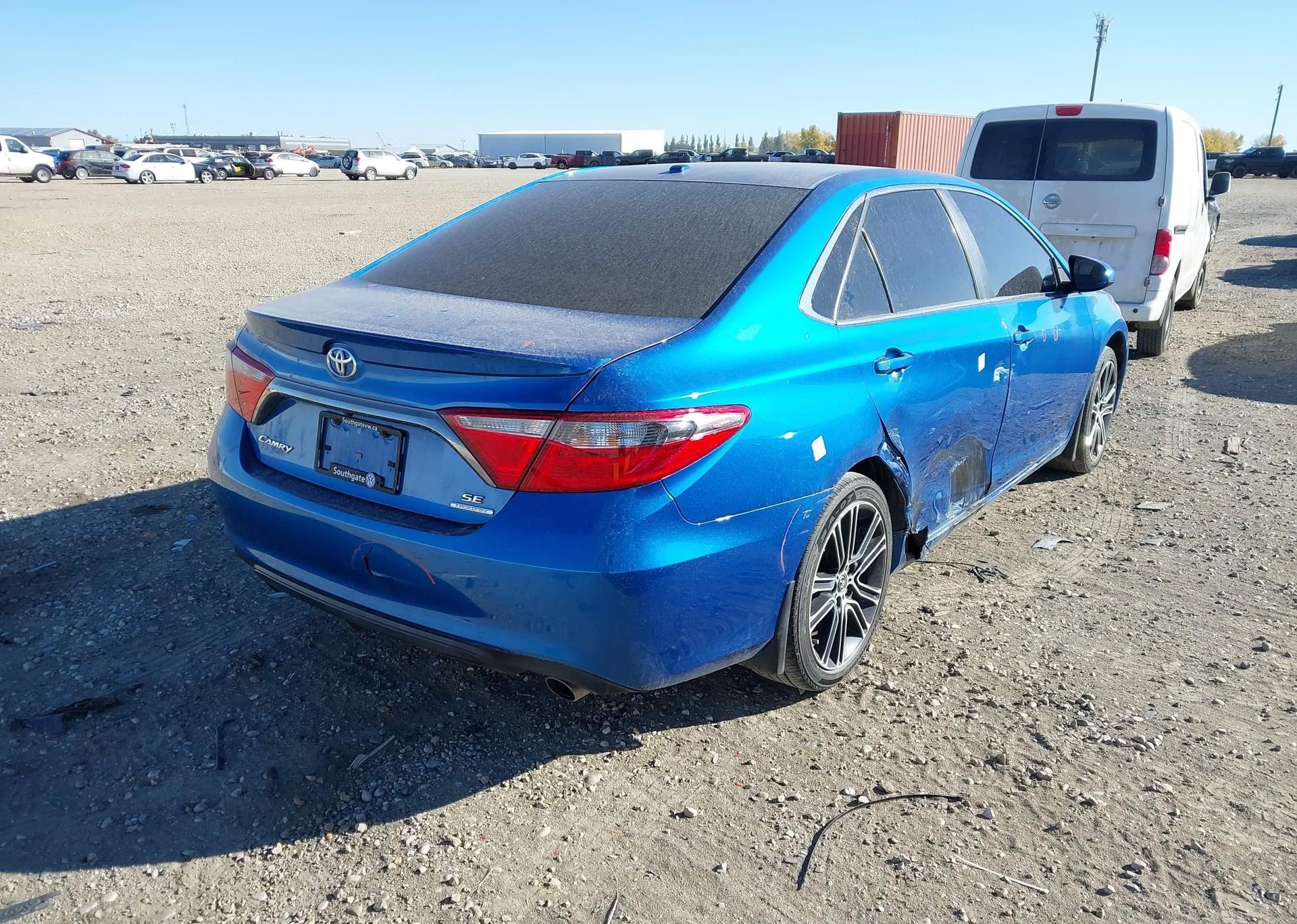 2016 TOYOTA CAMRY XSE