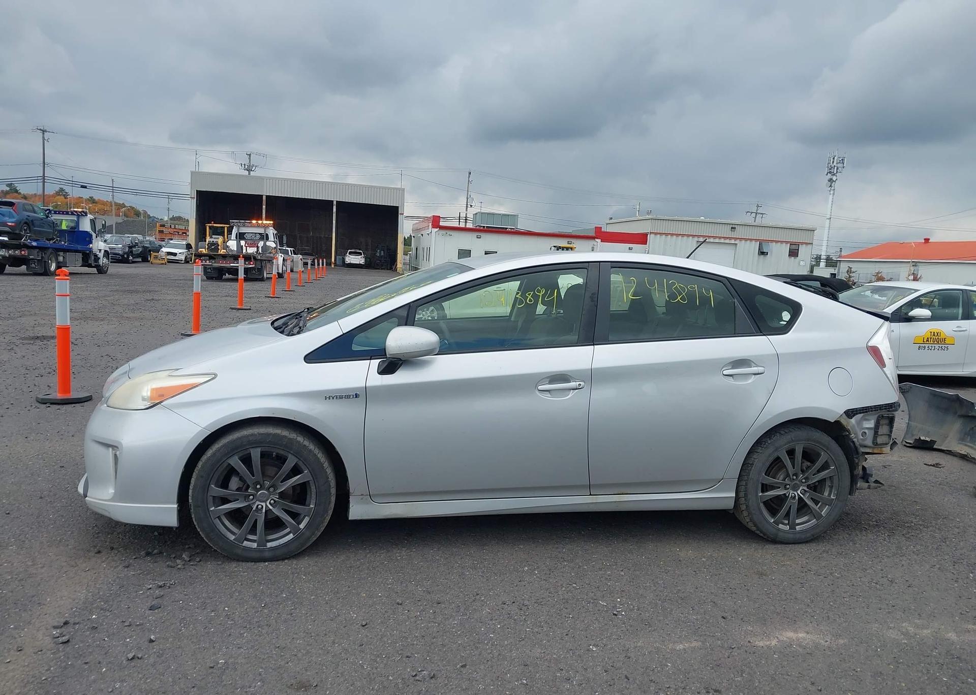 2013 TOYOTA PRIUS