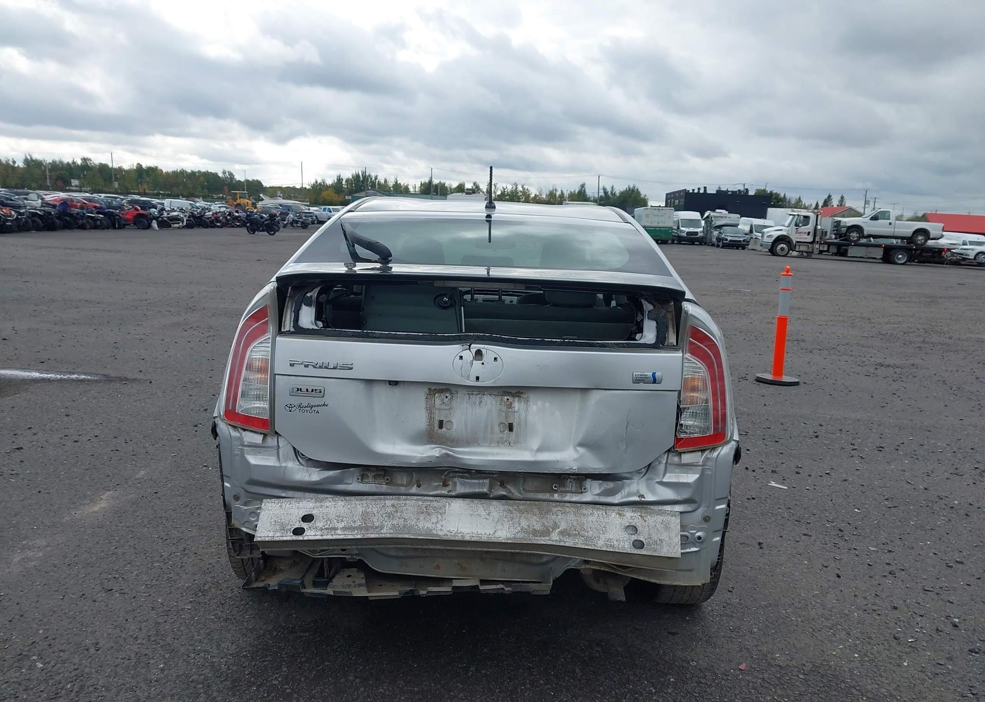 2013 TOYOTA PRIUS