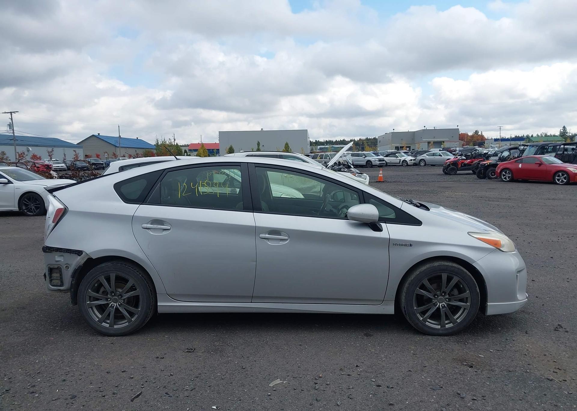 2013 TOYOTA PRIUS