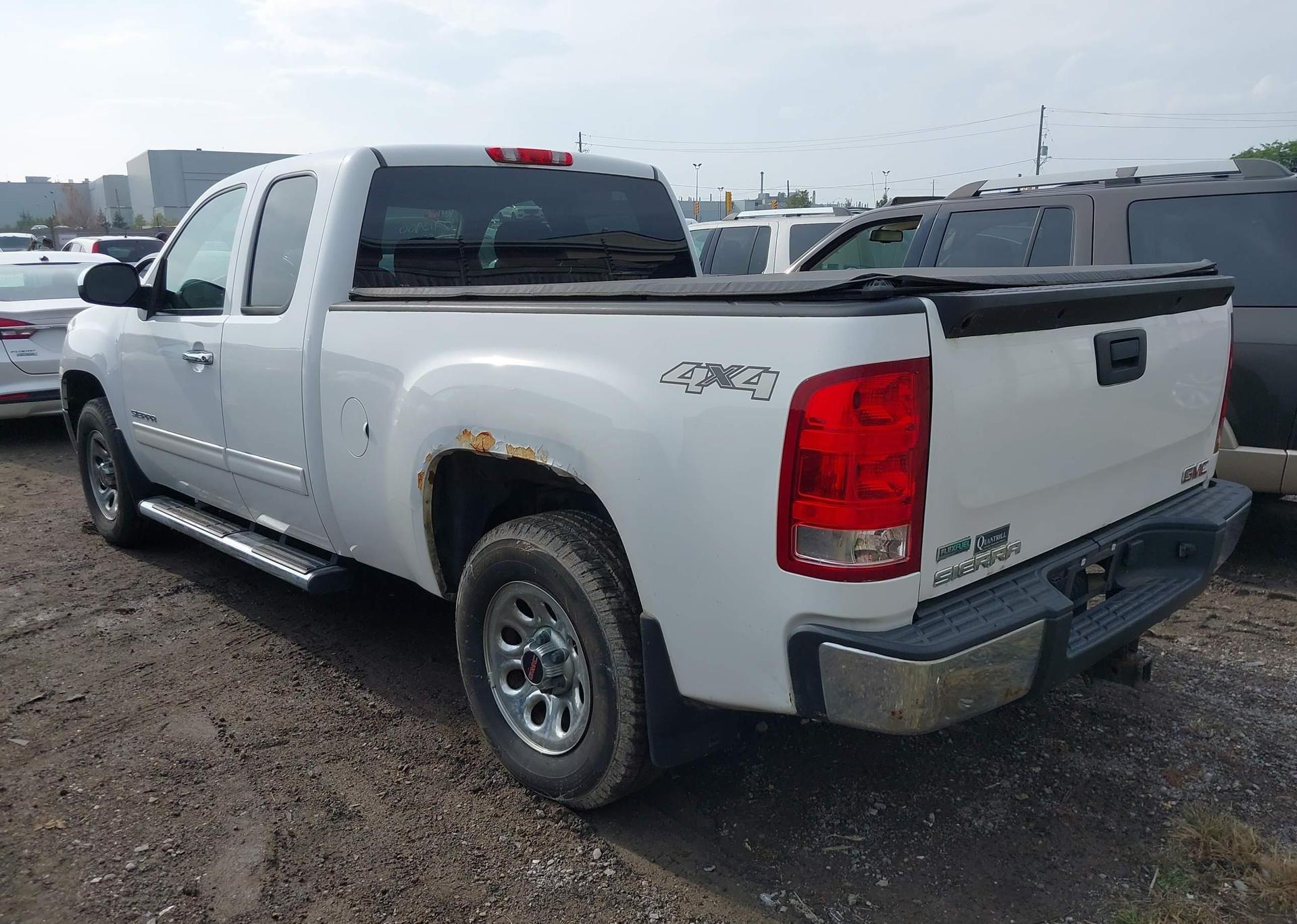 2010 GMC SIERRA K1500 SL