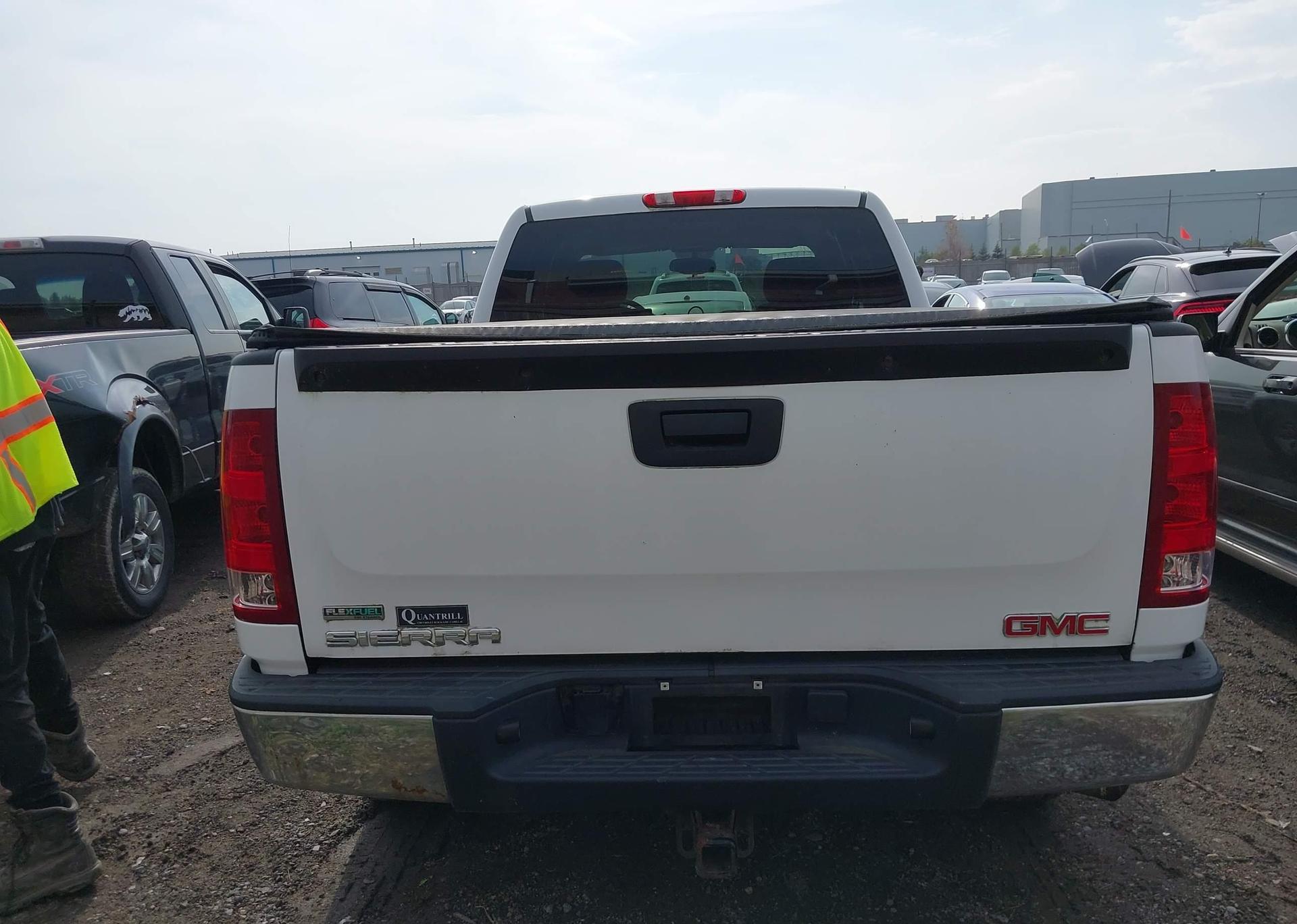 2010 GMC SIERRA K1500 SL