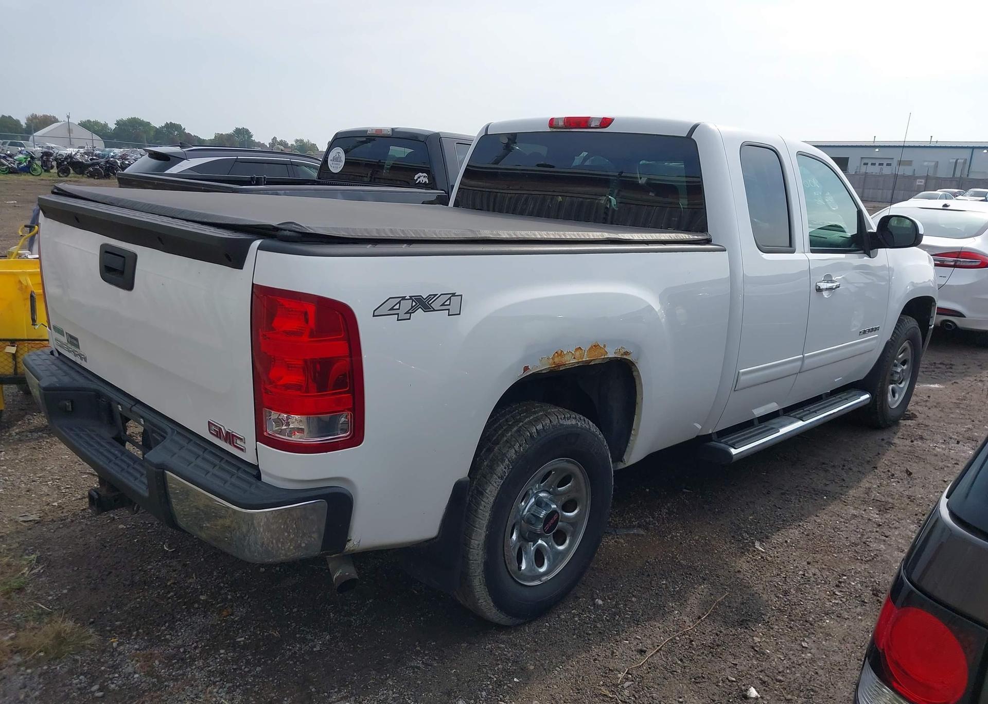 2010 GMC SIERRA K1500 SL