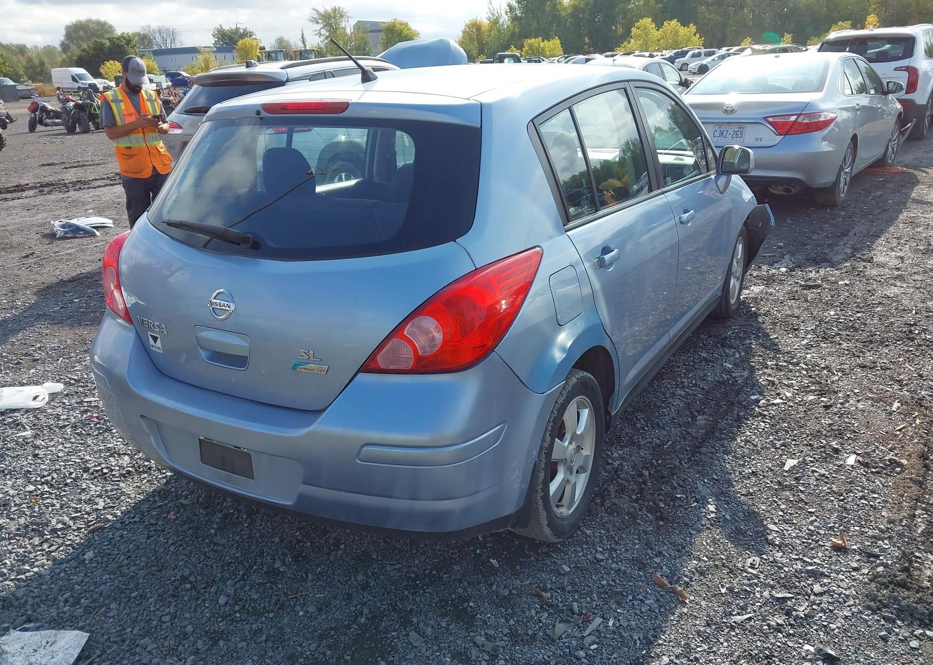 2011 NISSAN VERSA 1.8SL