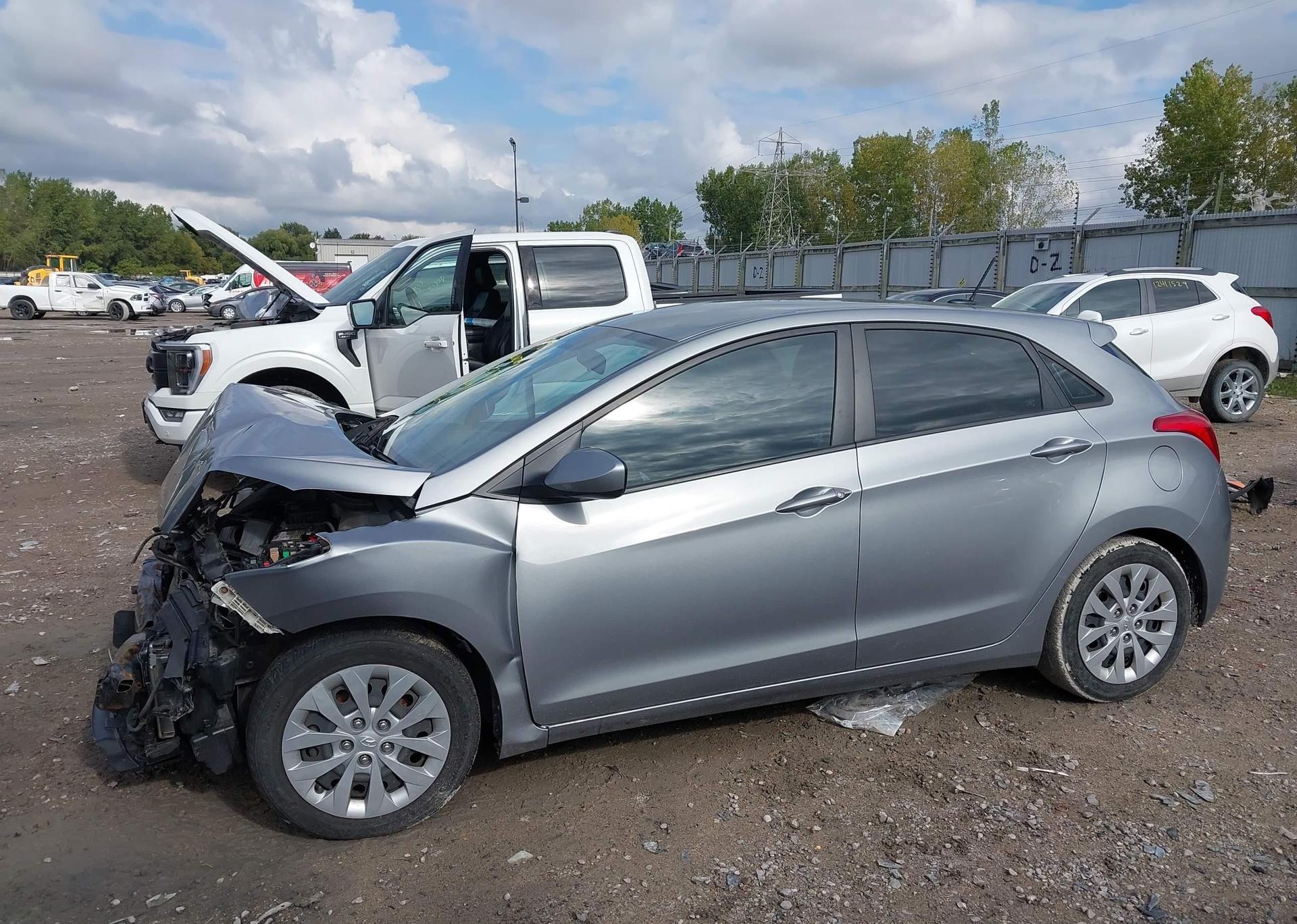 2016 HYUNDAI ELANTRA GT GL