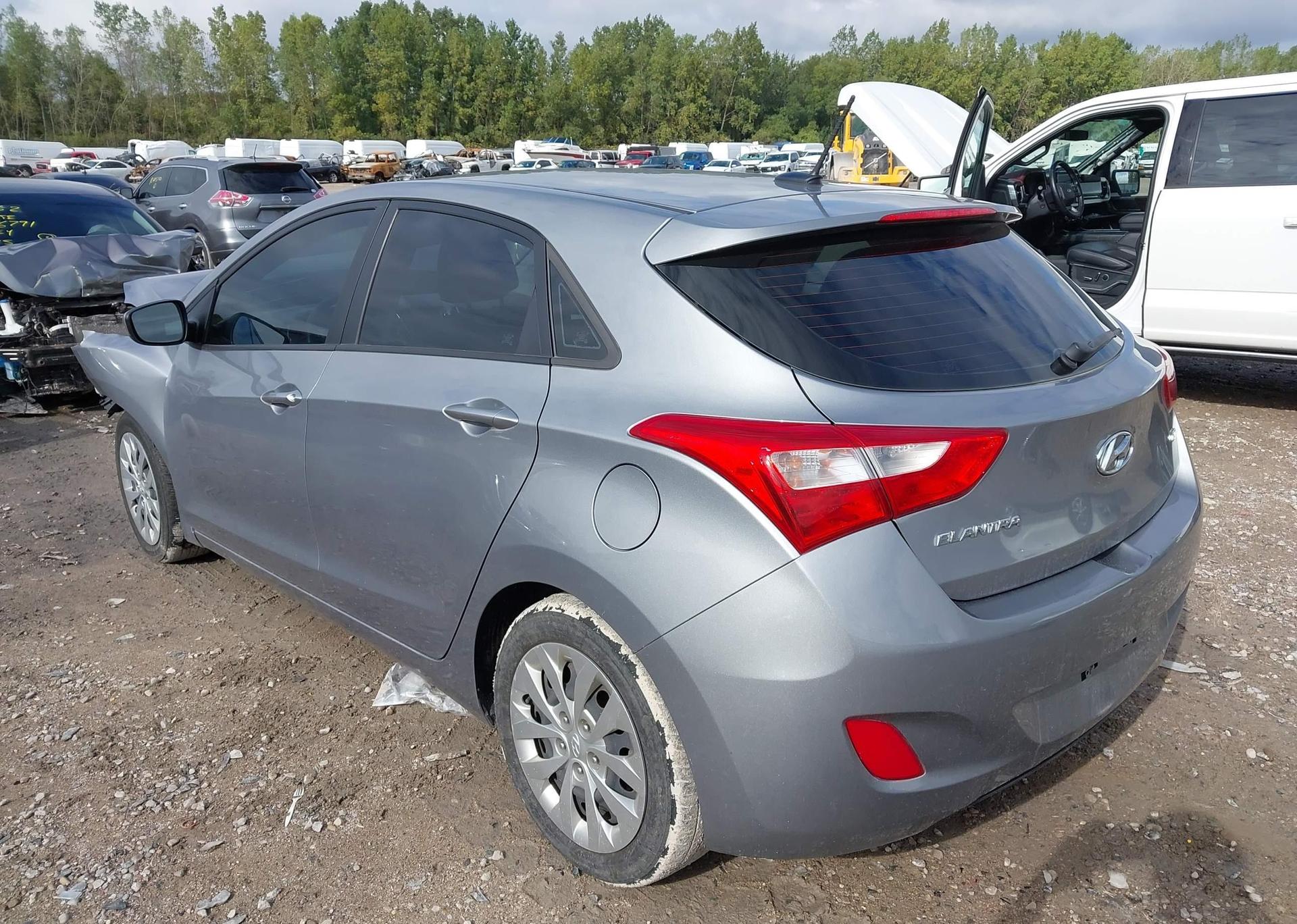 2016 HYUNDAI ELANTRA GT GL