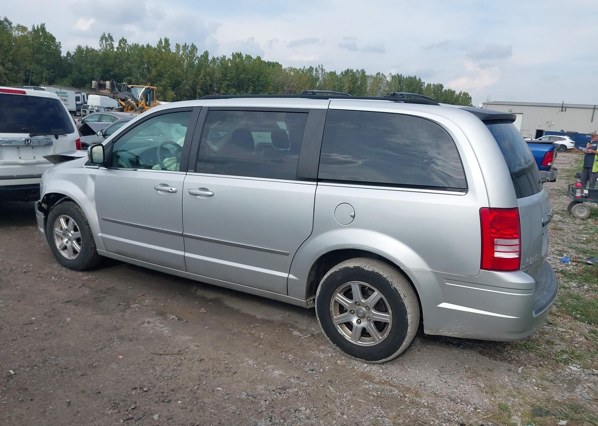 2009 CHRYSLER TOWN & COUNTRY TOURING
