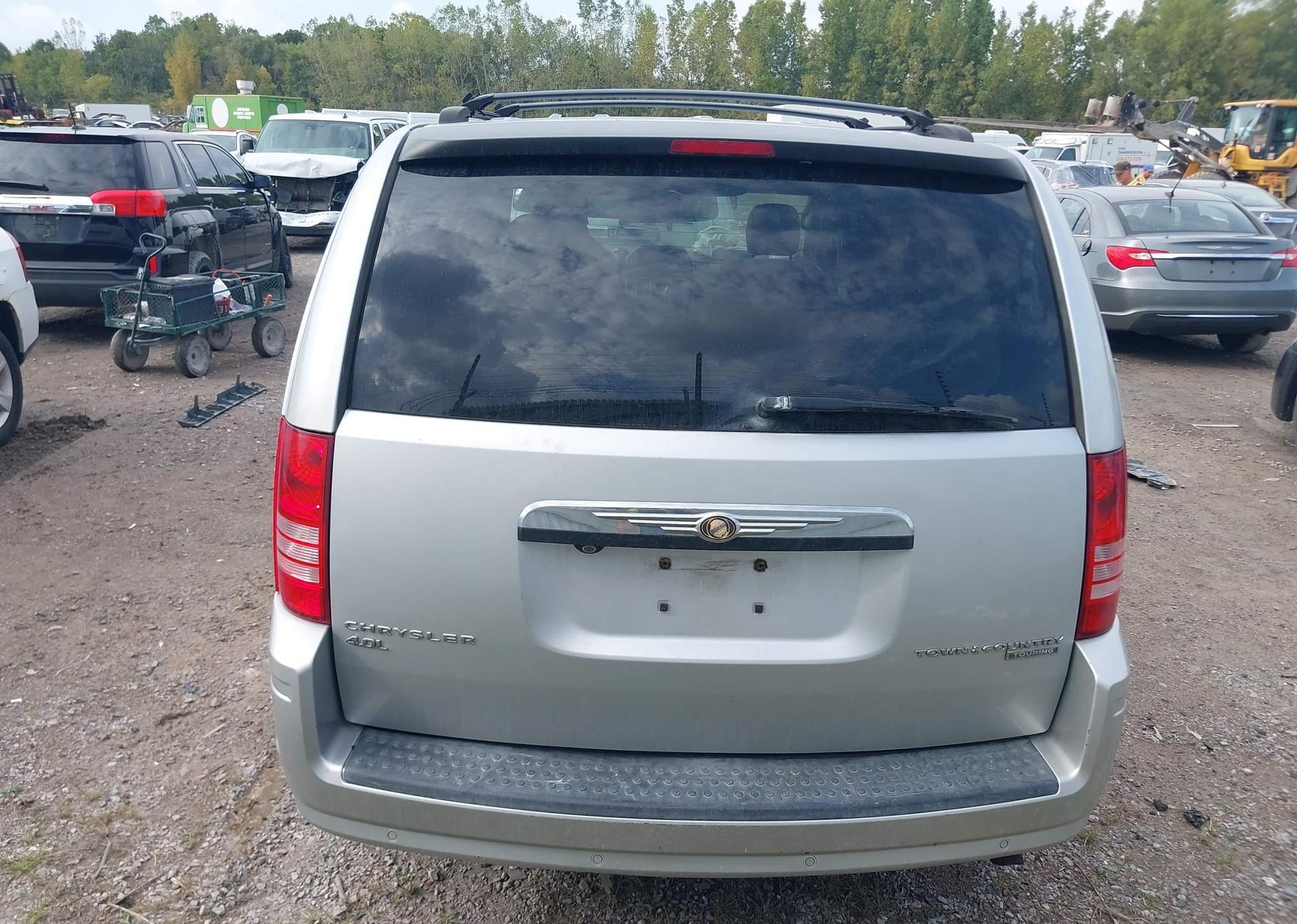 2009 CHRYSLER TOWN & COUNTRY TOURING