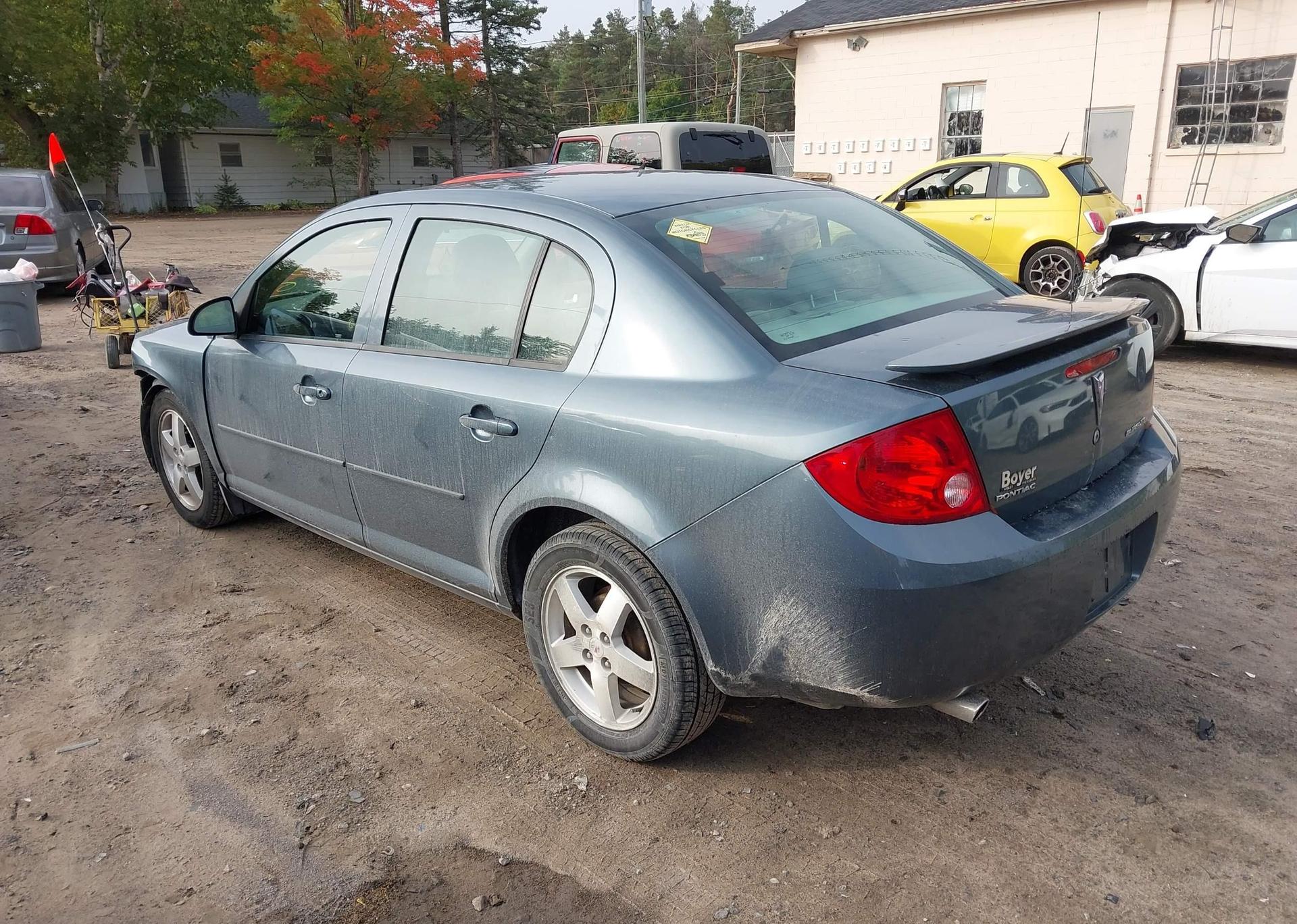 2005 PONTIAC PURSUIT SE