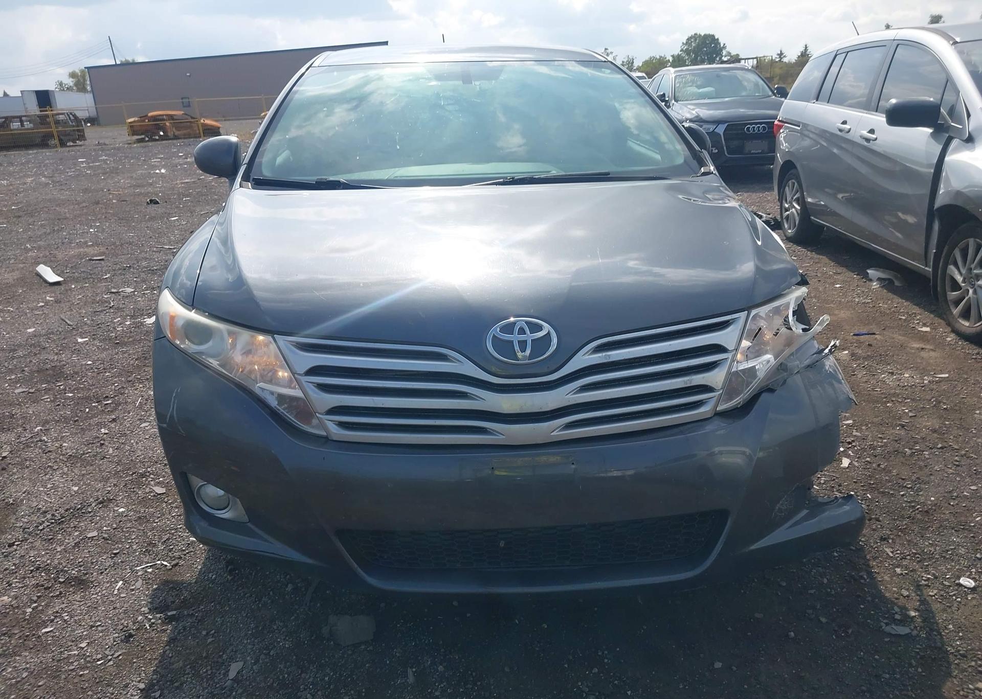 2010 TOYOTA VENZA