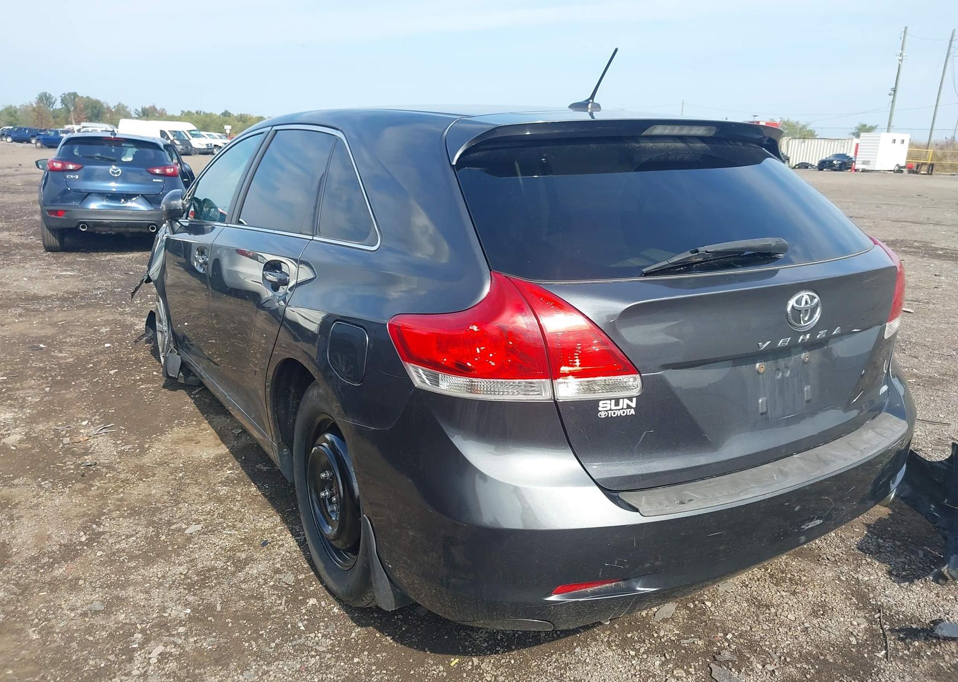 2010 TOYOTA VENZA