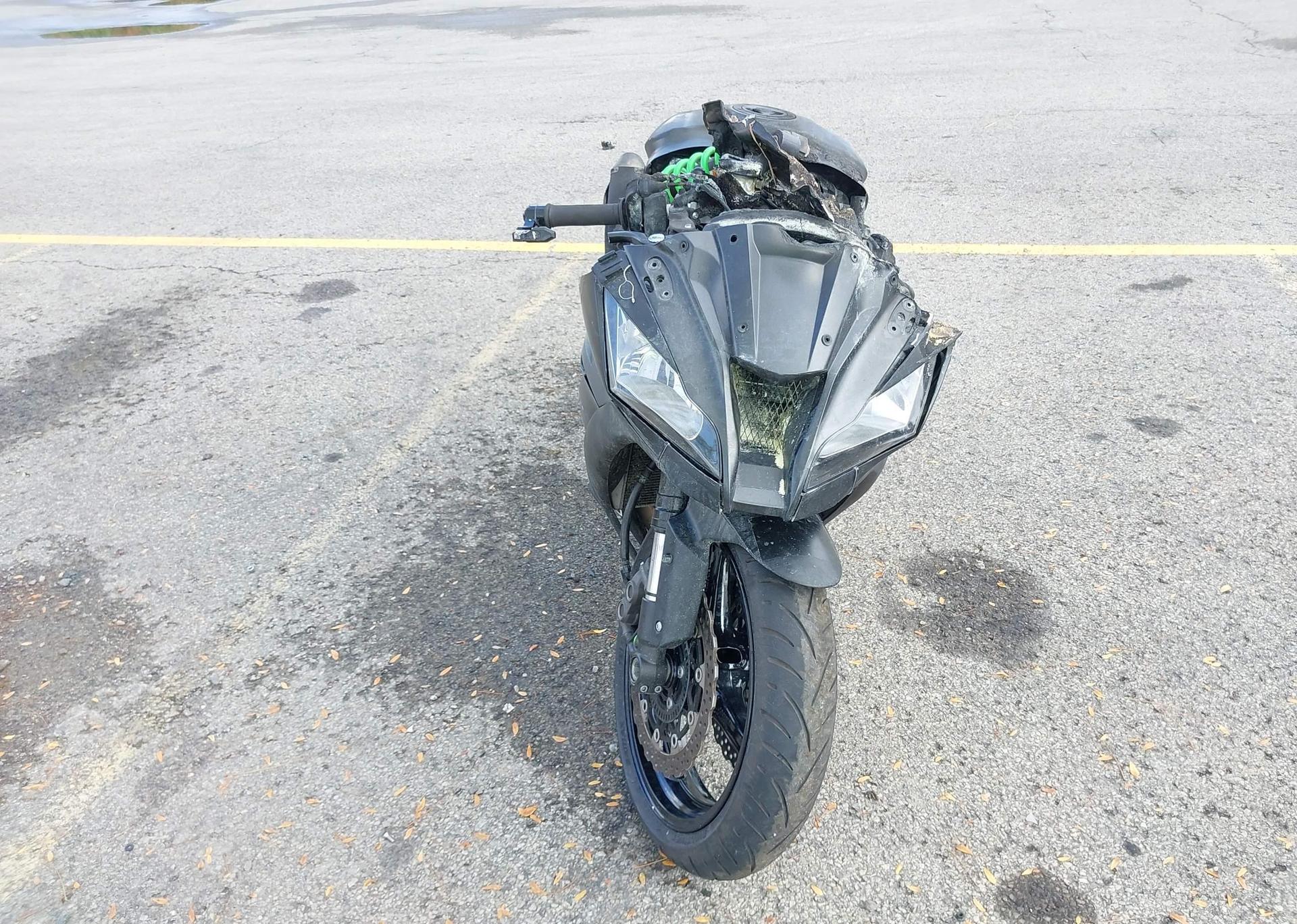 2015 KAWASAKI ZX1000 J