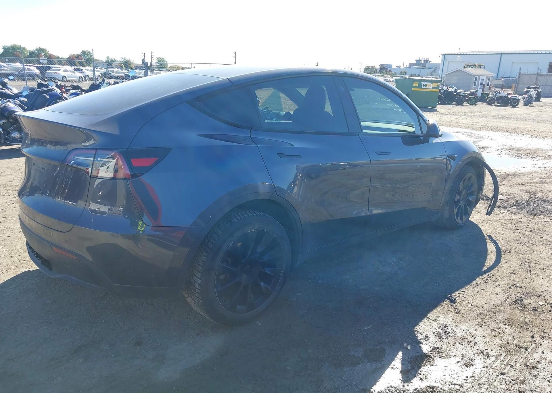 2023 TESLA MODEL Y LONG RANGE