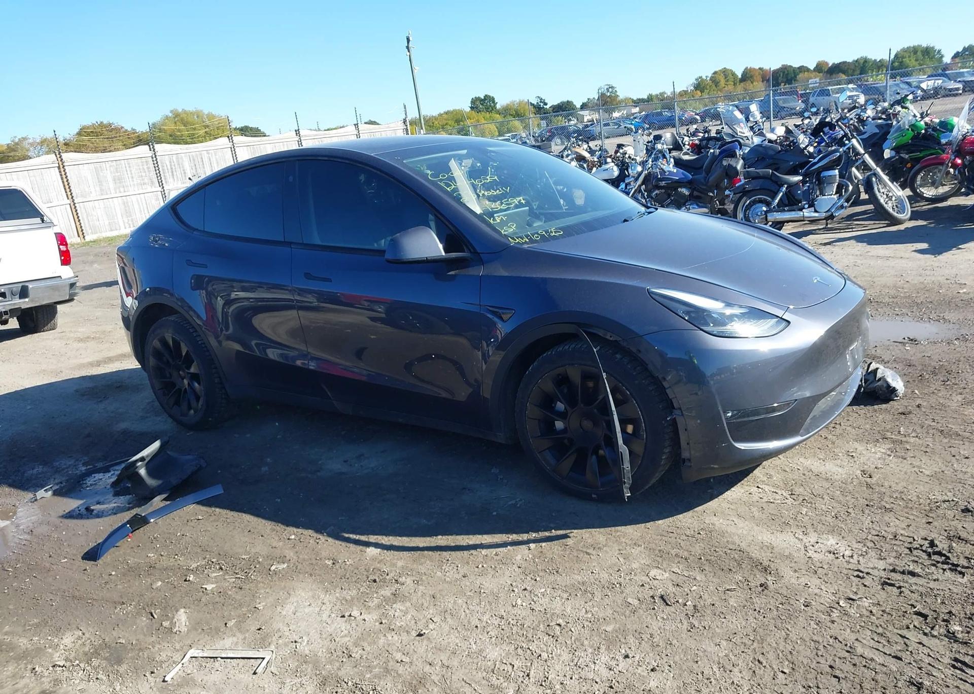 2023 TESLA MODEL Y LONG RANGE