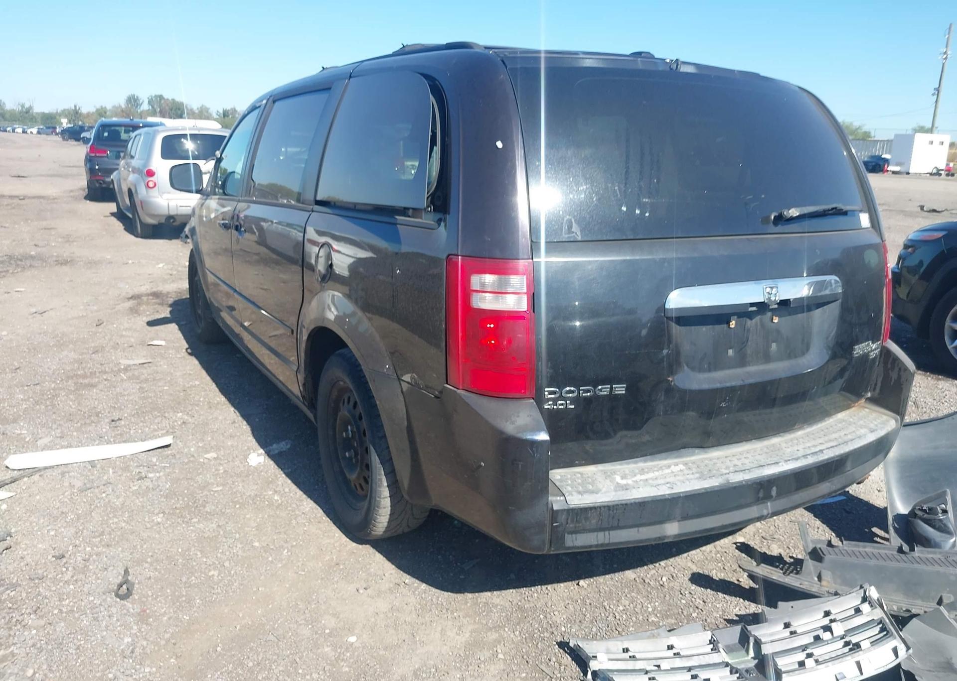2010 DODGE GRAND CARAVAN SE