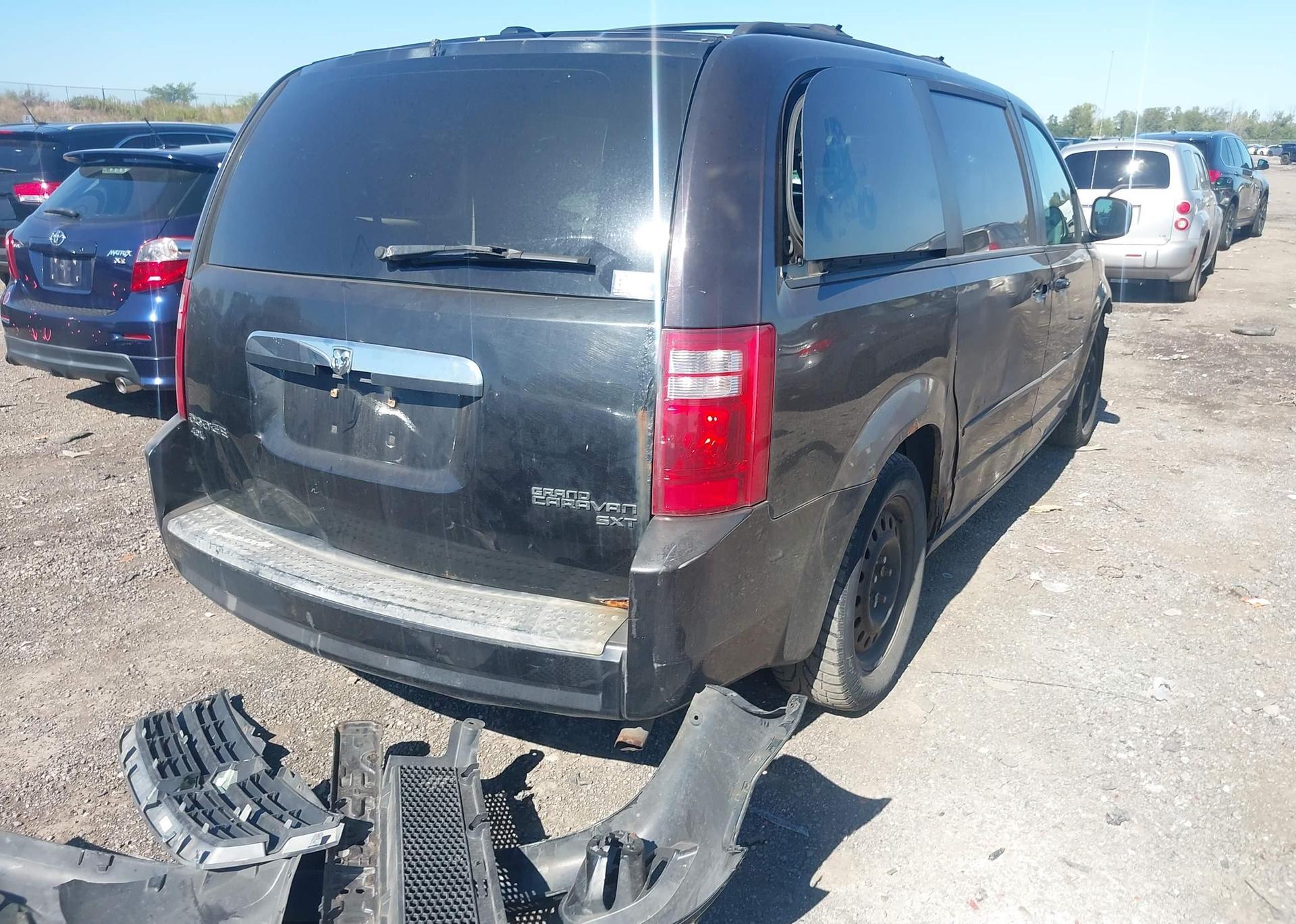 2010 DODGE GRAND CARAVAN SE