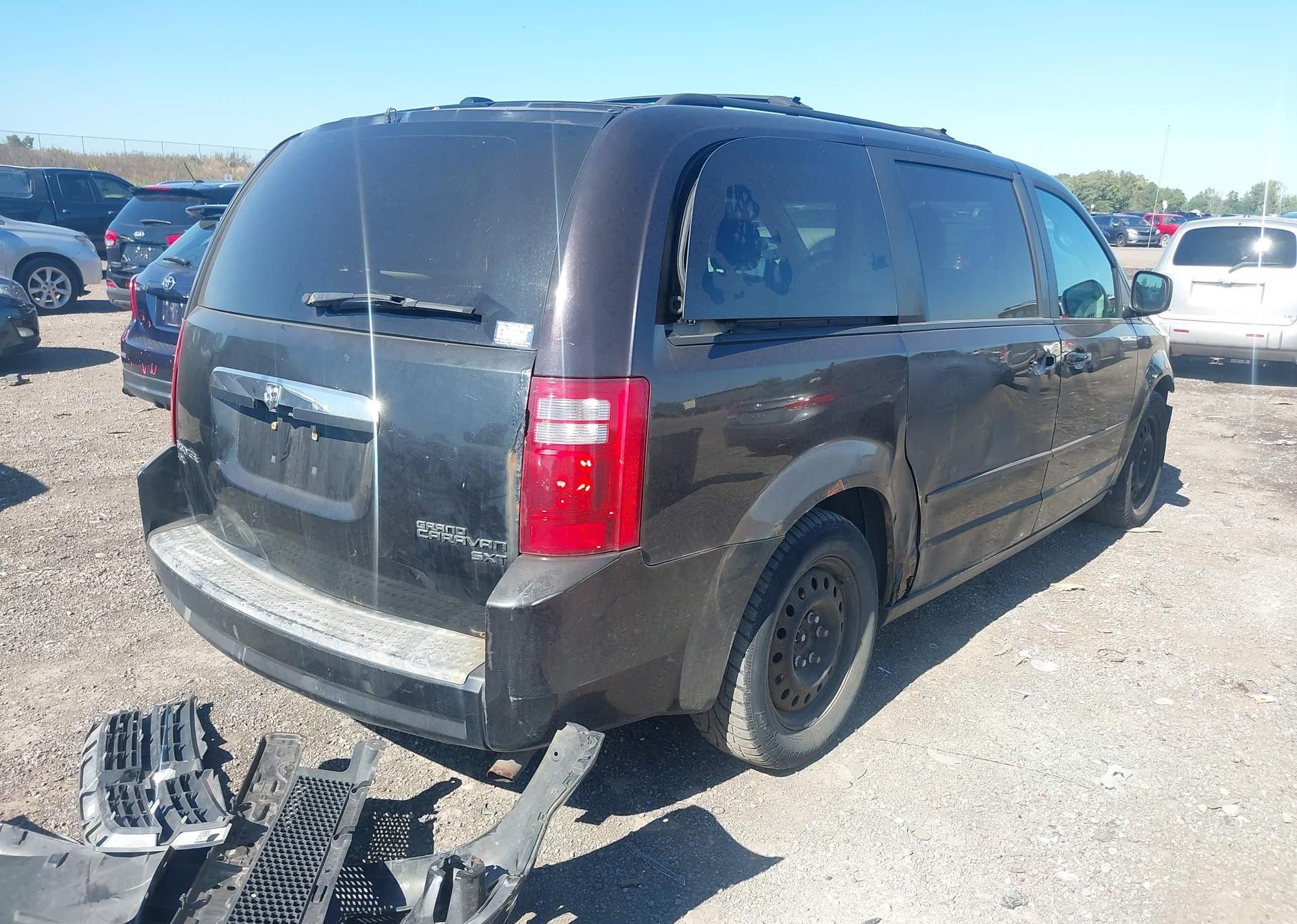 2010 DODGE GRAND CARAVAN SE