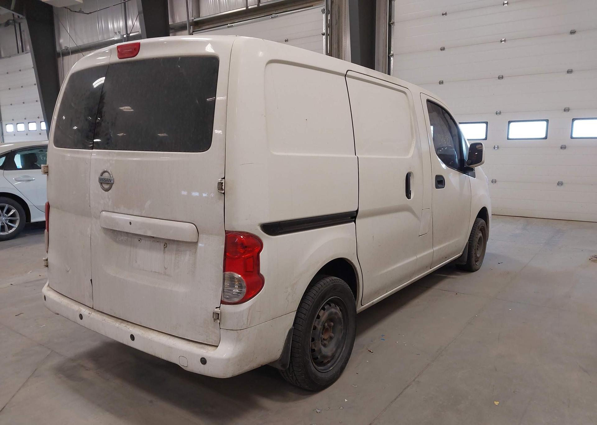 2016 NISSAN NV200 S
