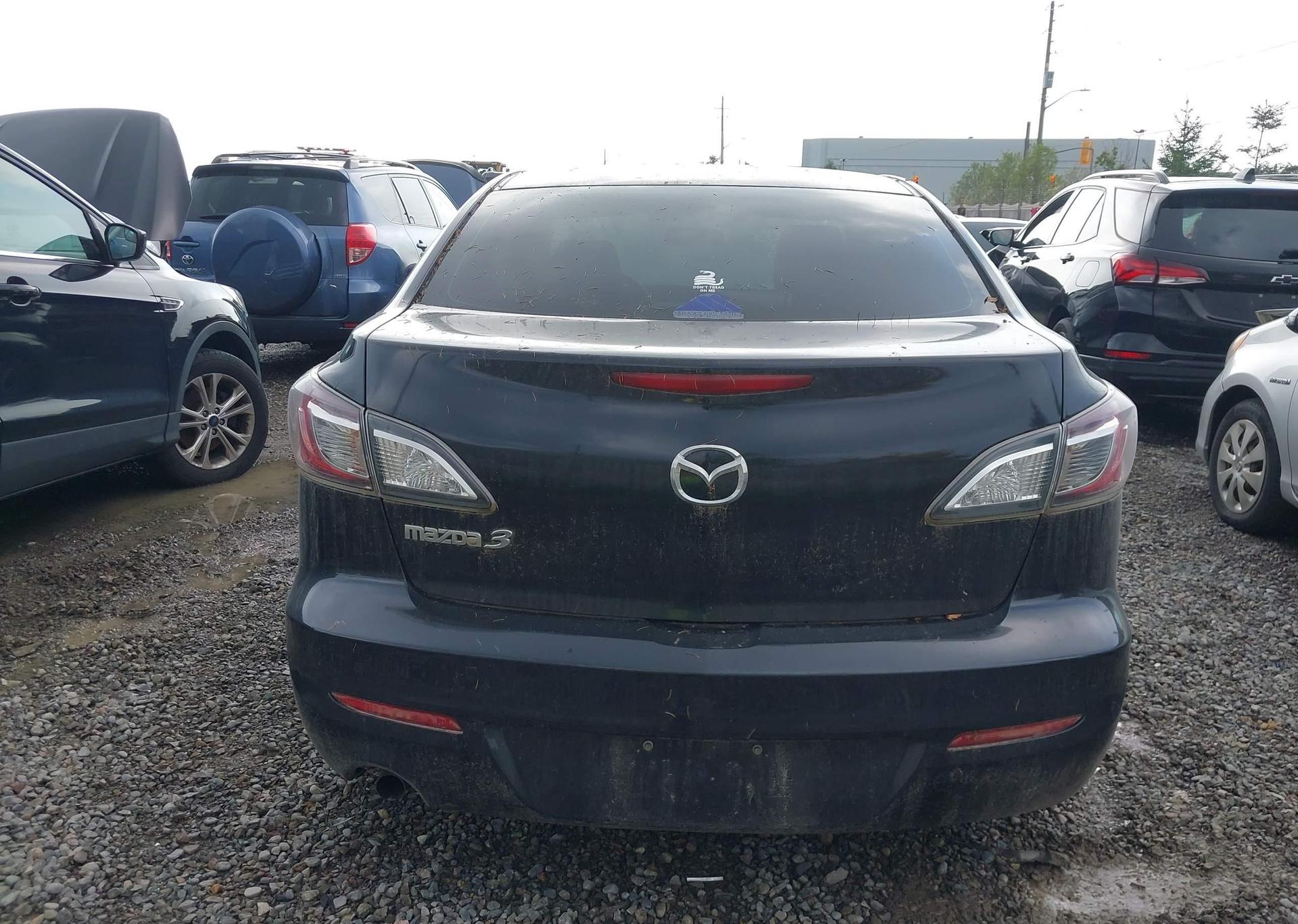 2013 MAZDA MAZDA3