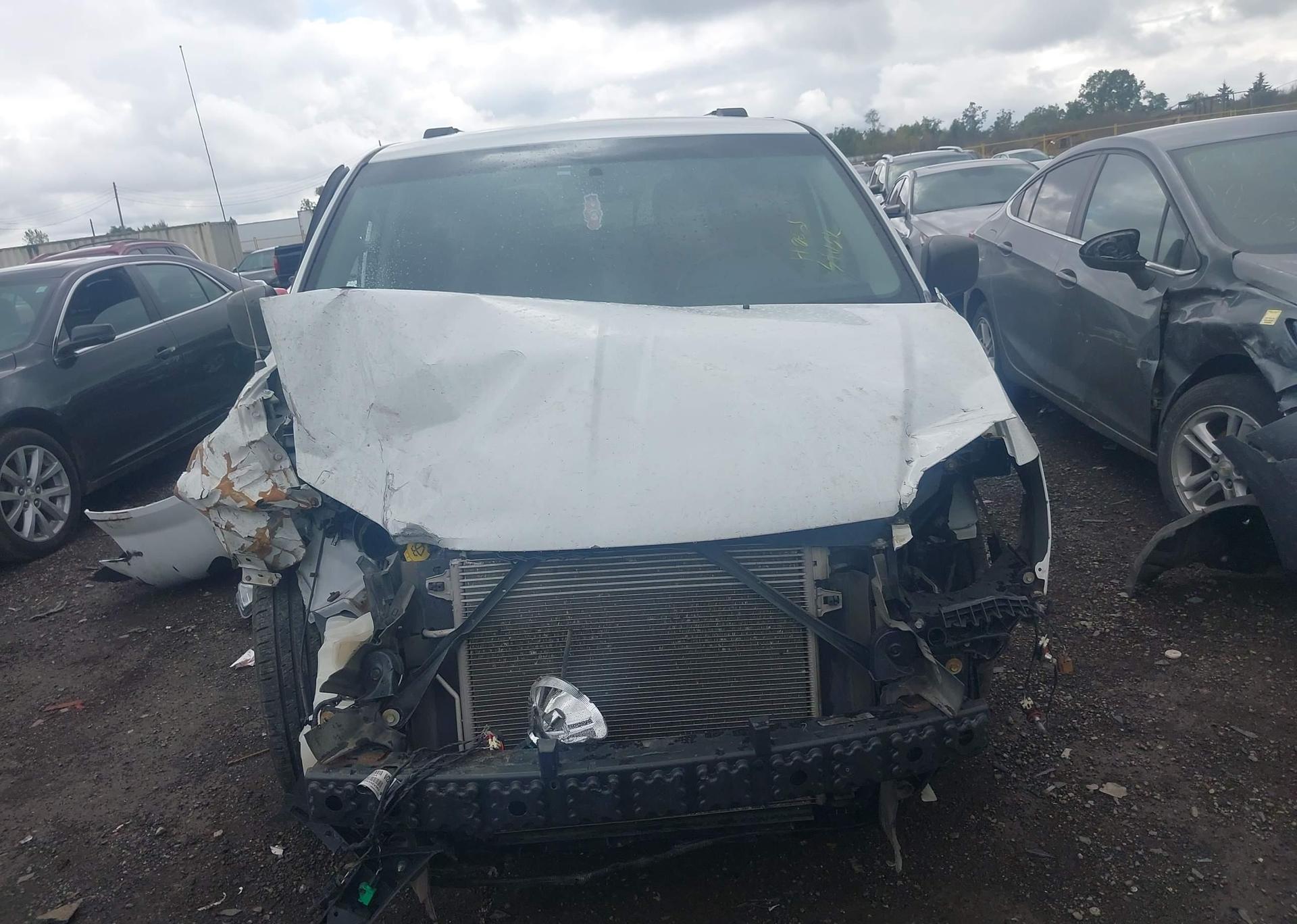 2015 DODGE GRAND CARAVAN SE