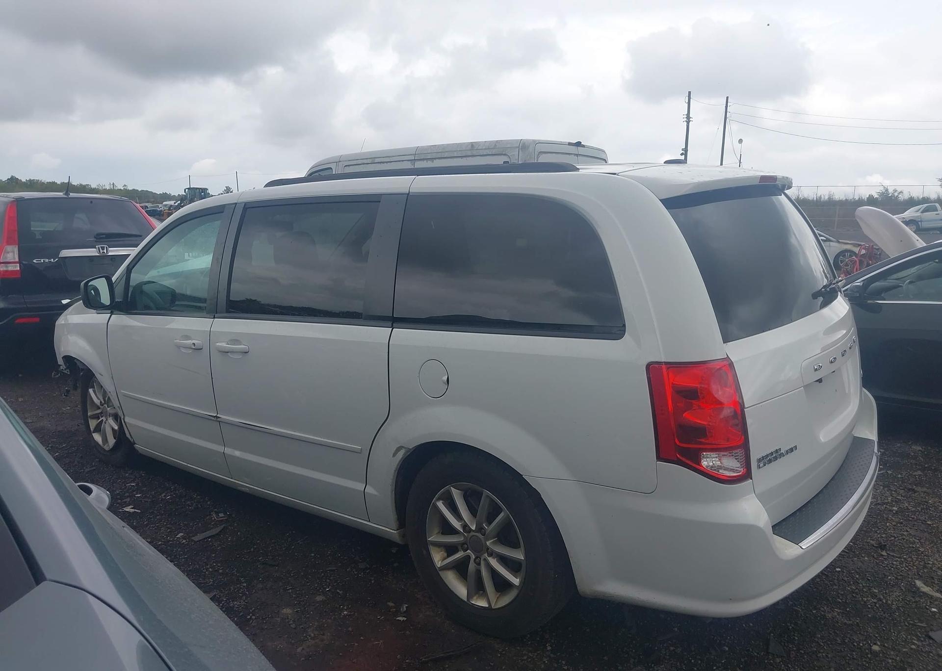 2015 DODGE GRAND CARAVAN SE