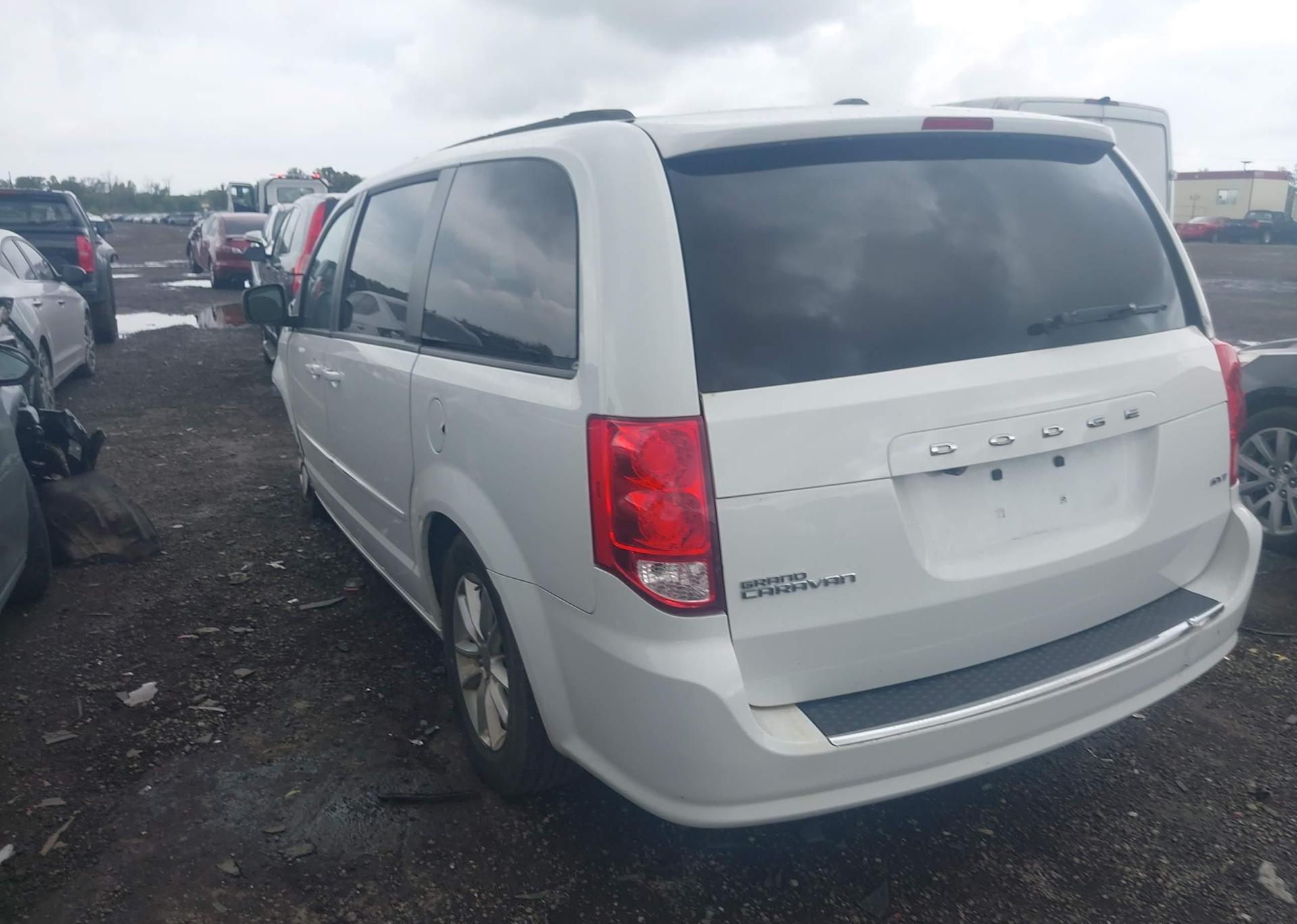 2015 DODGE GRAND CARAVAN SE