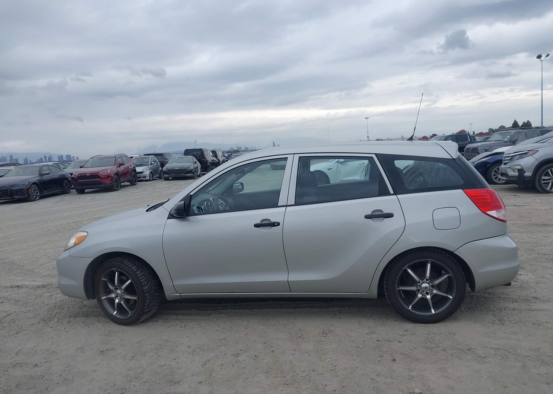 2004 TOYOTA MATRIX STANDARD
