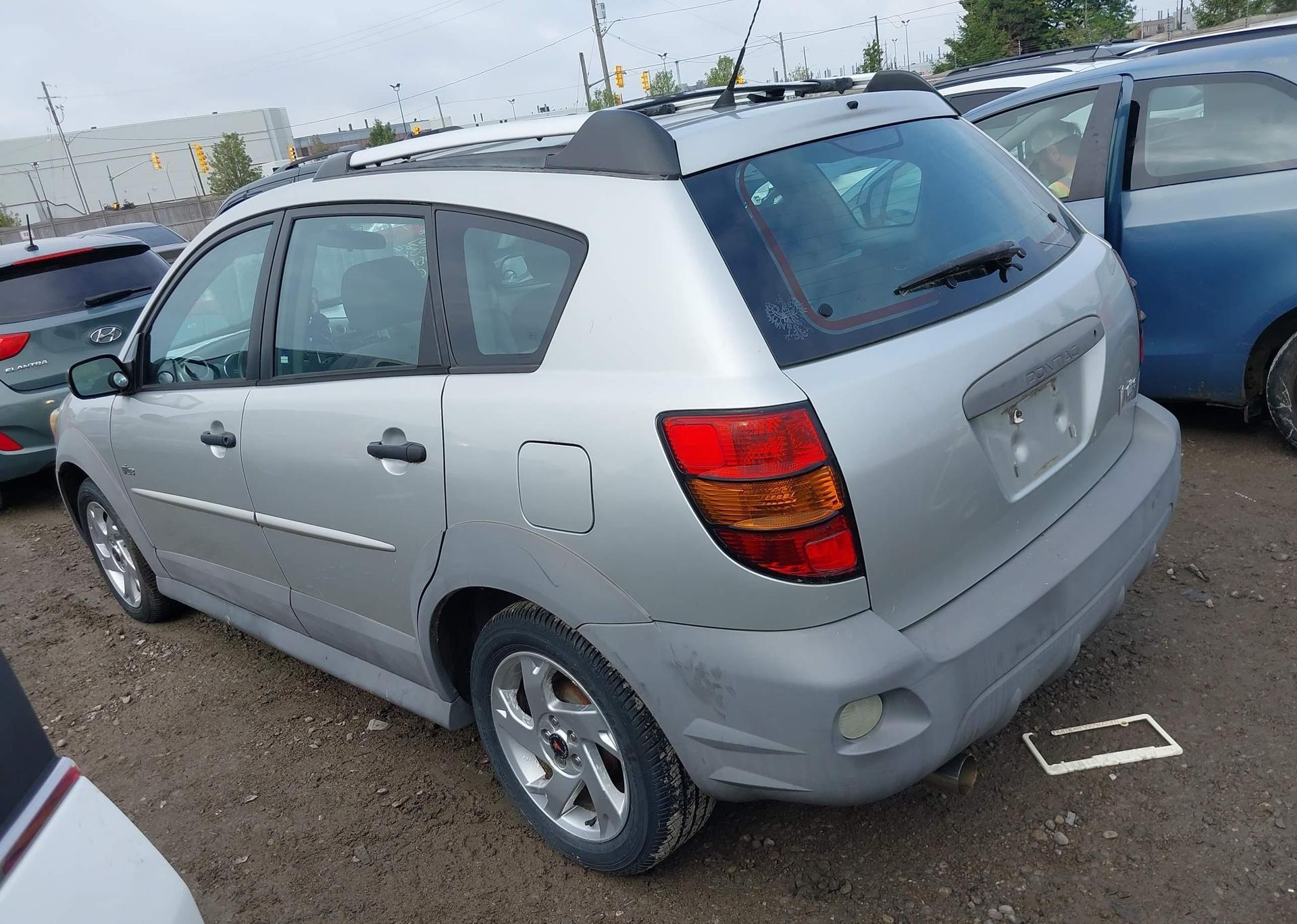 2004 PONTIAC VIBE
