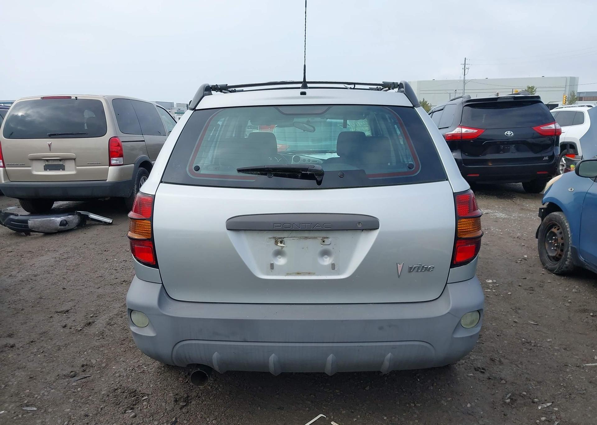 2004 PONTIAC VIBE
