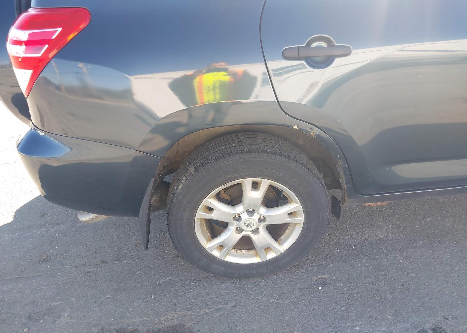 2010 TOYOTA RAV4 BASE V6