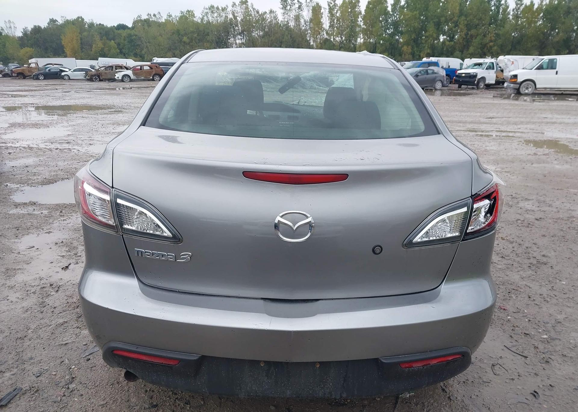 2010 MAZDA MAZDA3 GS