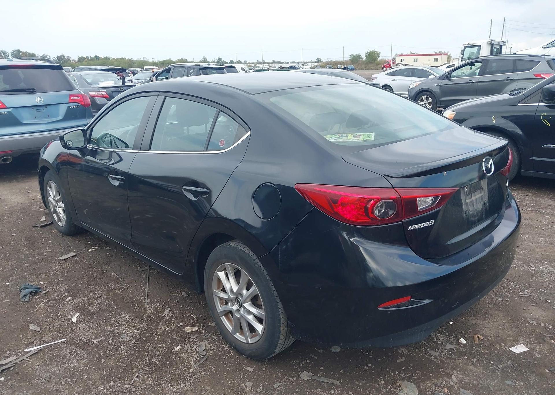 2015 MAZDA MAZDA3 GS