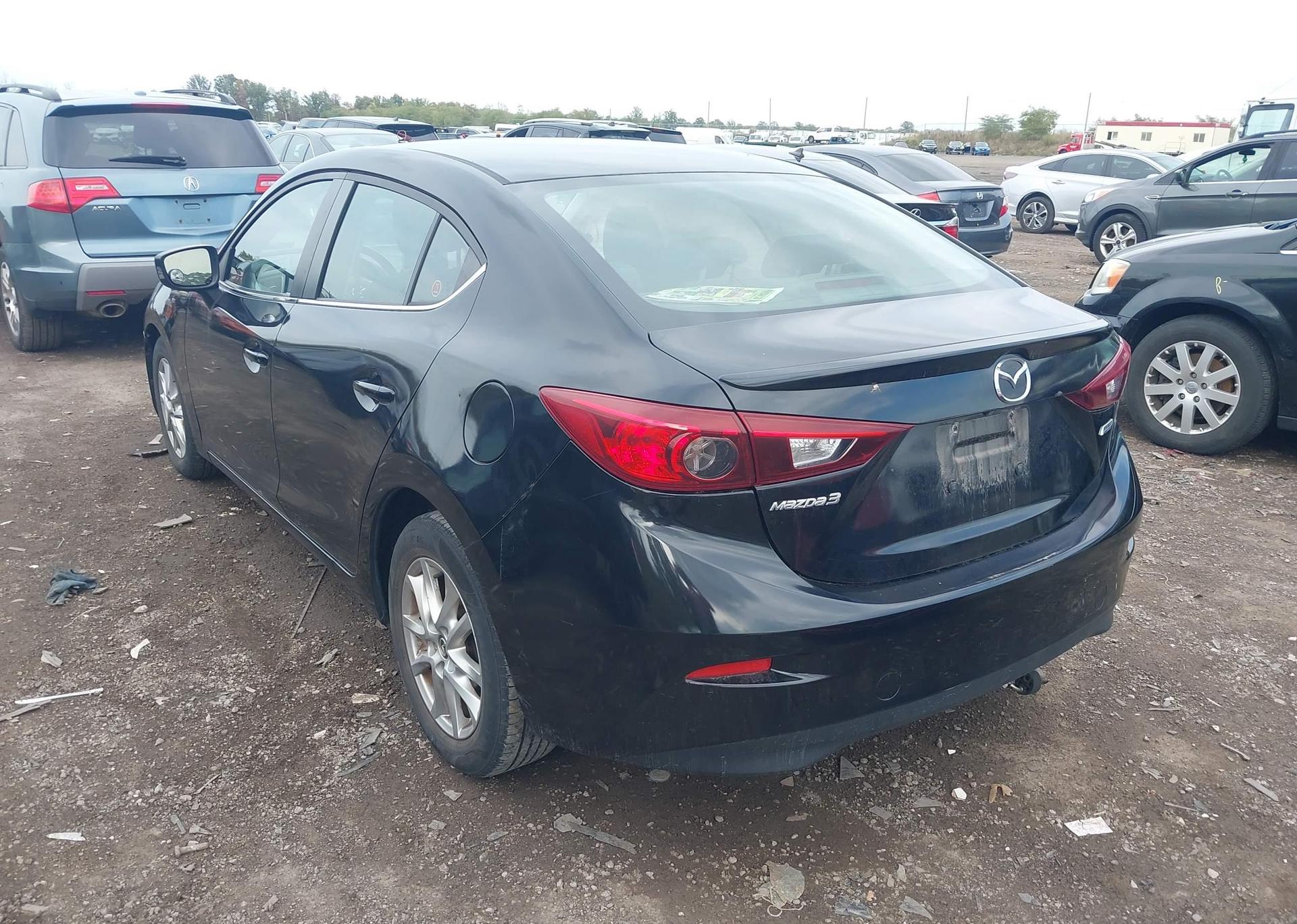 2015 MAZDA MAZDA3 GS