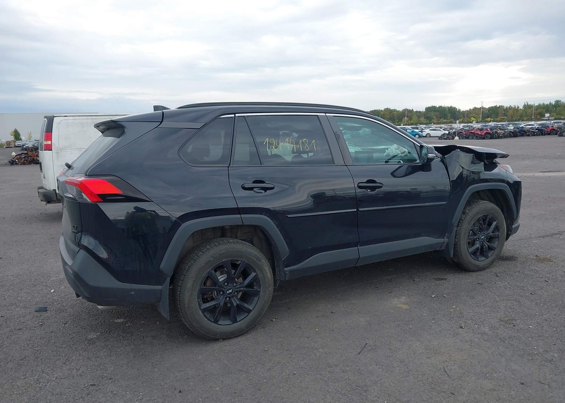 2021 TOYOTA RAV4 LE
