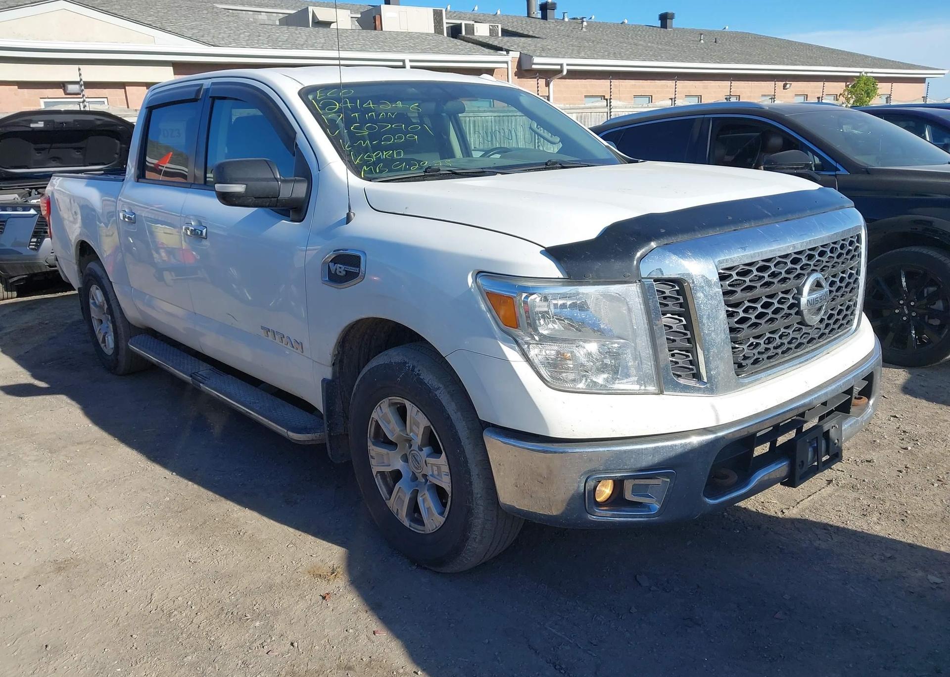 2017 NISSAN TITAN PLATINUM RESERVE