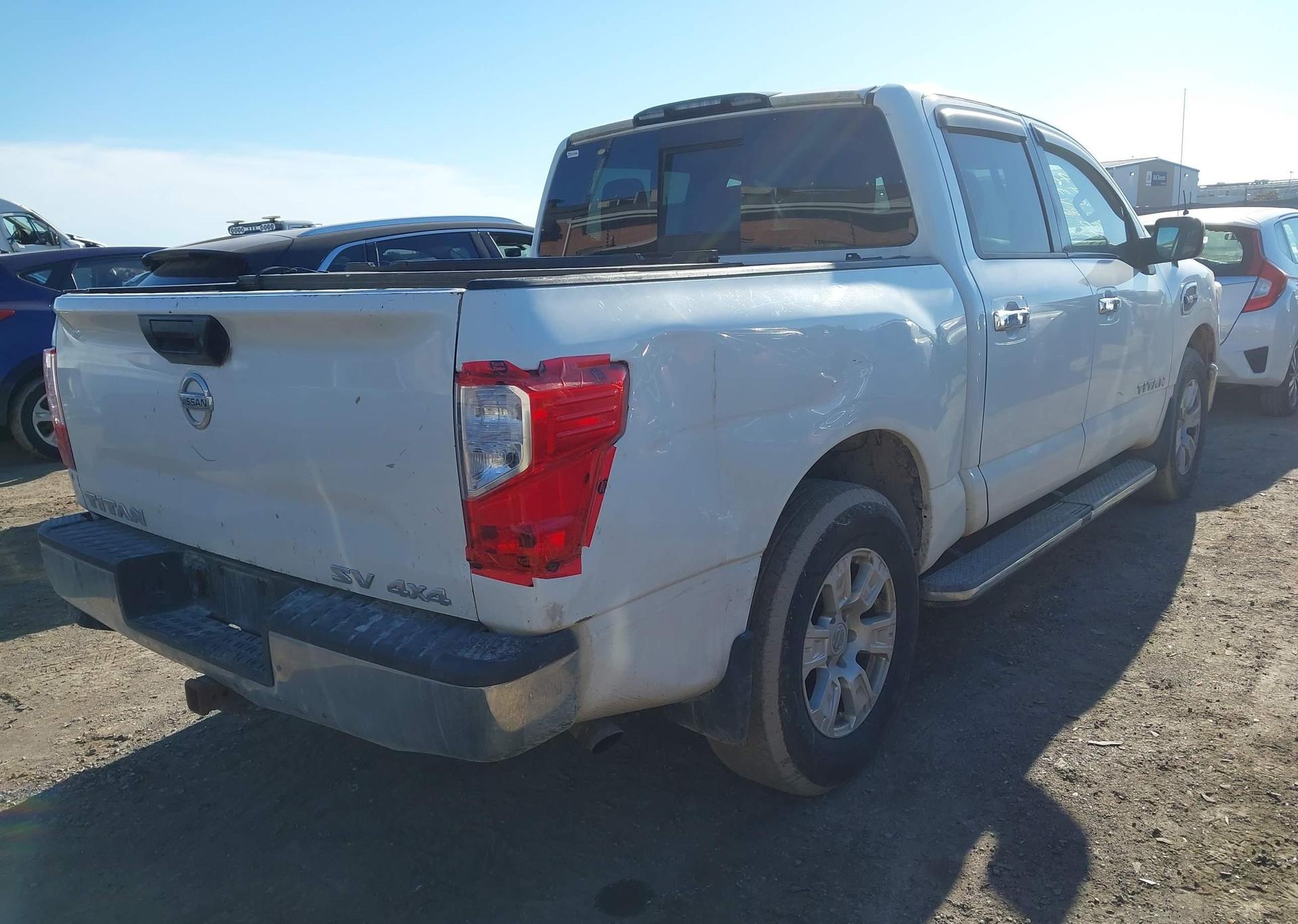 2017 NISSAN TITAN PLATINUM RESERVE