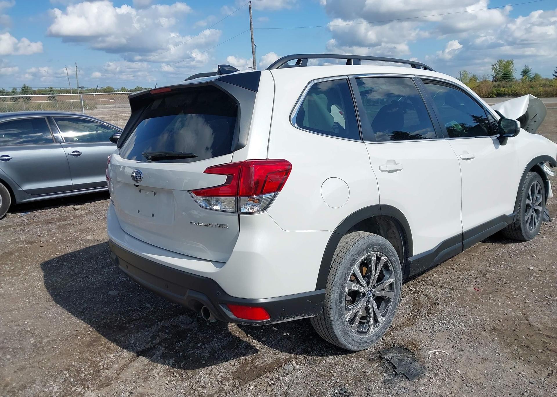 2024 SUBARU FORESTER LIMITED