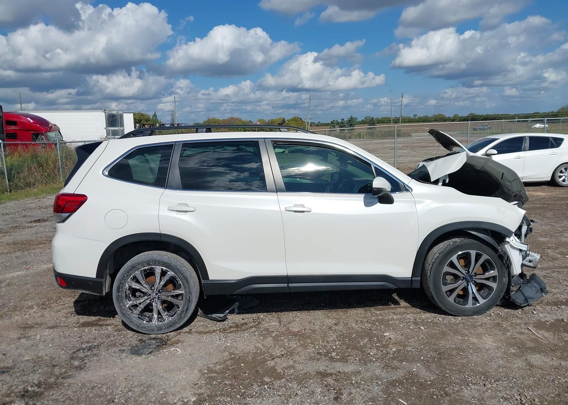 2024 SUBARU FORESTER LIMITED