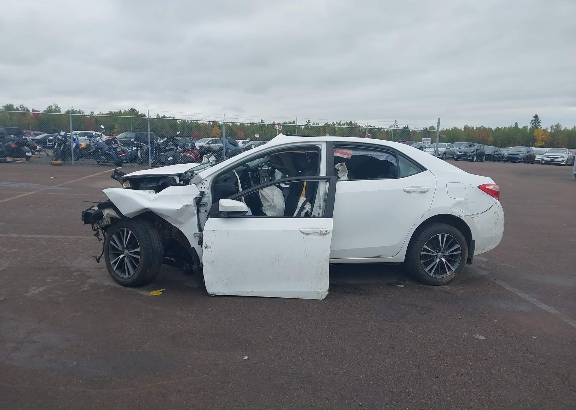 2018 TOYOTA COROLLA LE