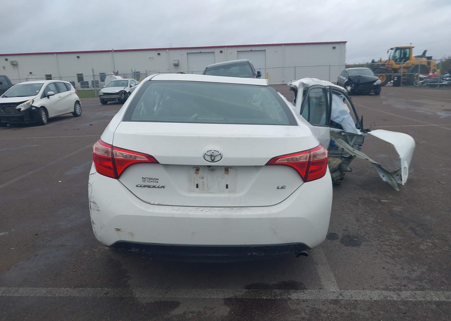 2018 TOYOTA COROLLA LE