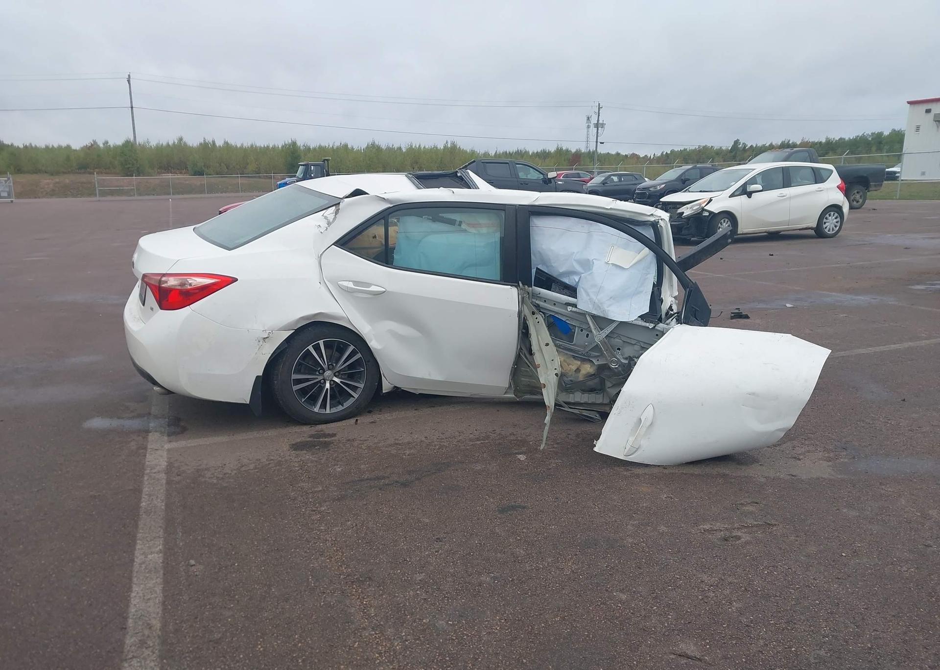 2018 TOYOTA COROLLA LE