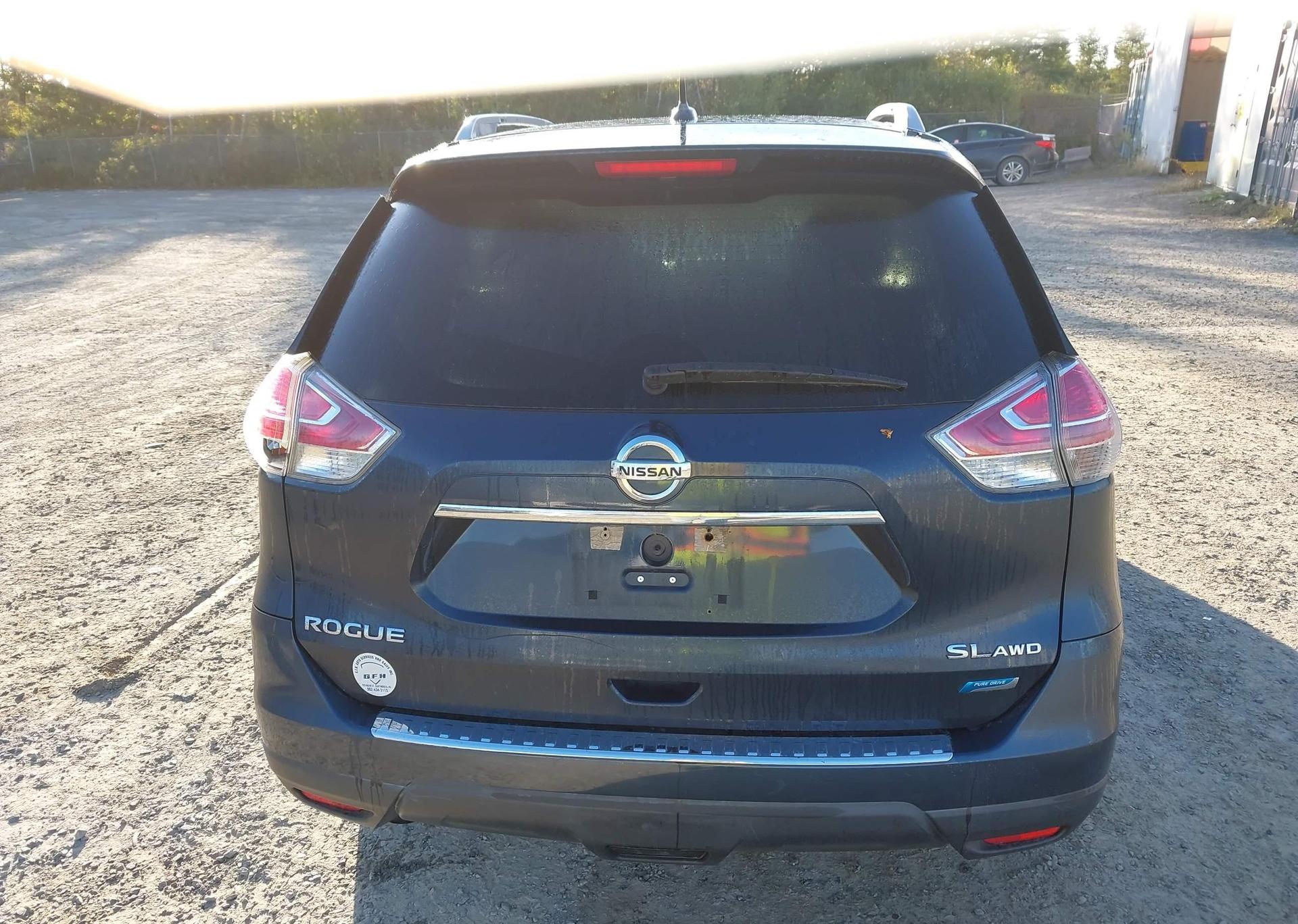 2015 NISSAN ROGUE S